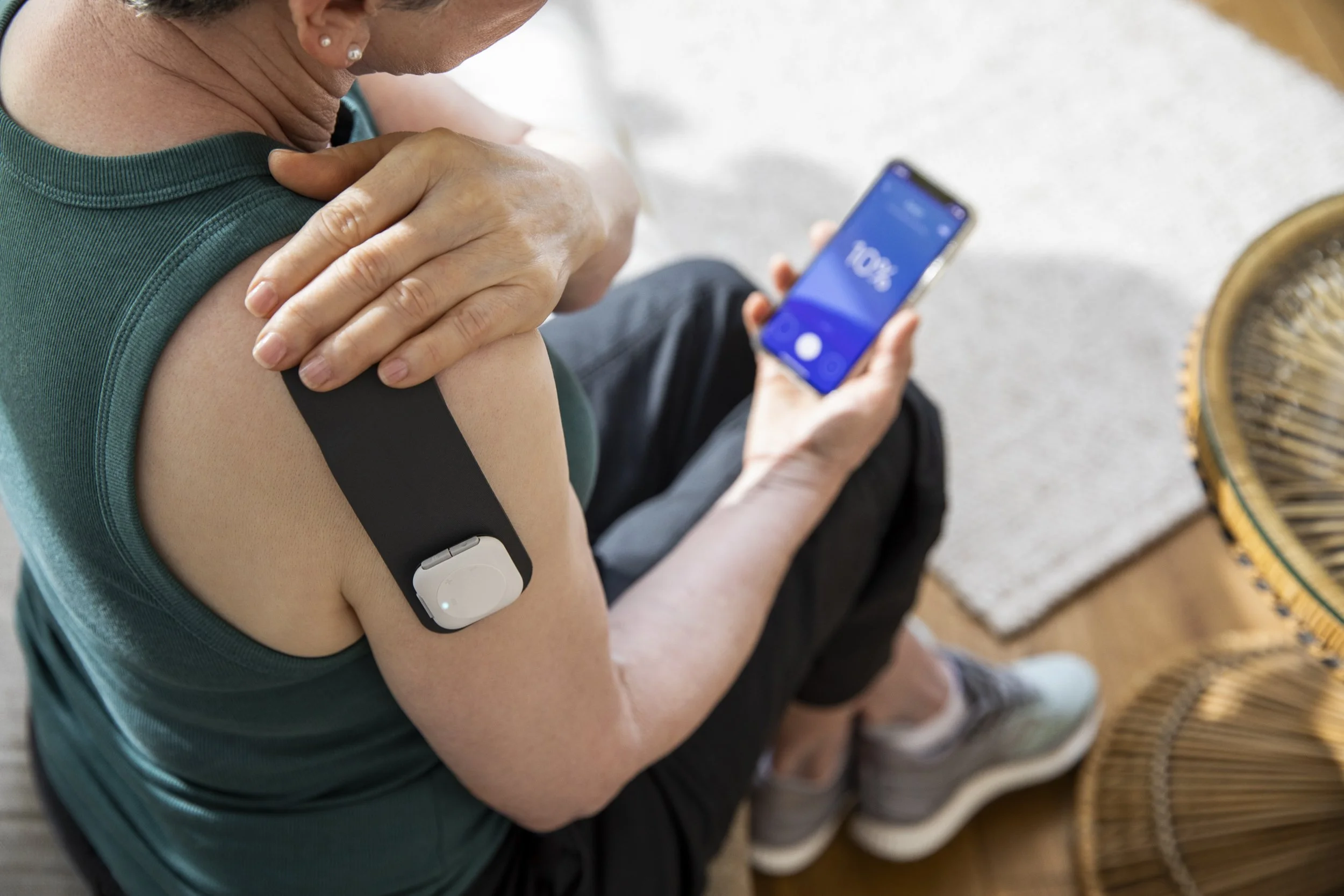 8-California-Commercial-Tech-Lifestyle-Photographer-San-Francisco-Hinge-Health-brand-home-therapy-saas-UI-UX.jpg