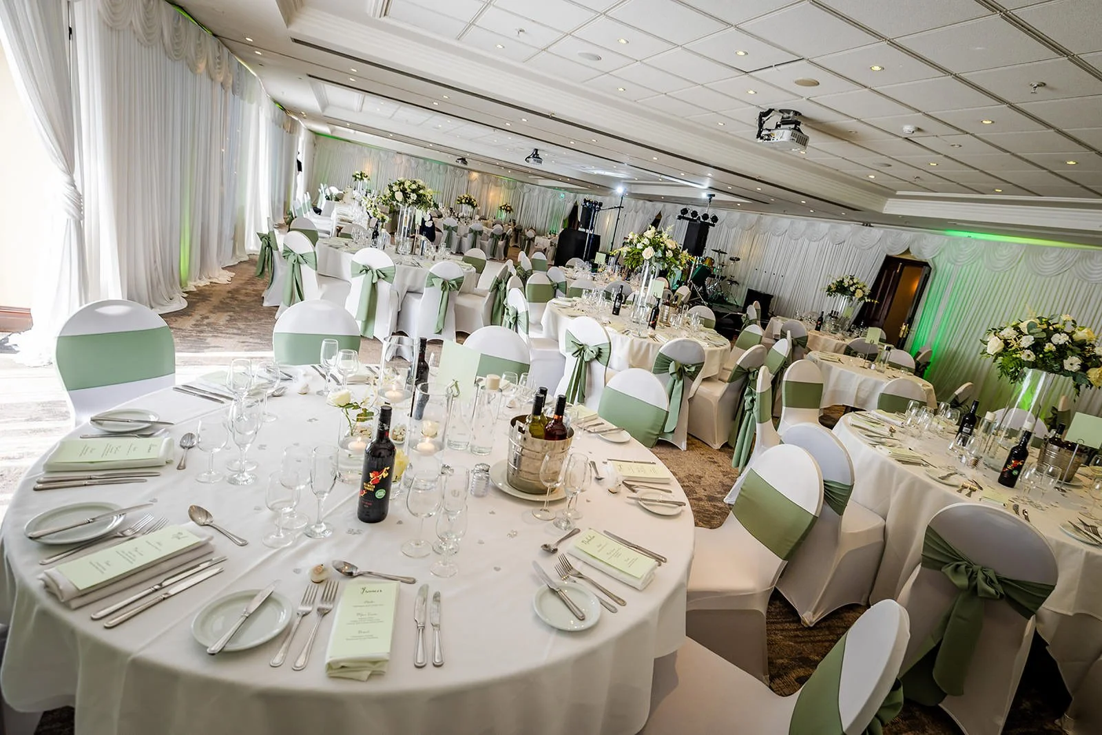 wedding breakfast reception room set up at worsley marriott hotel