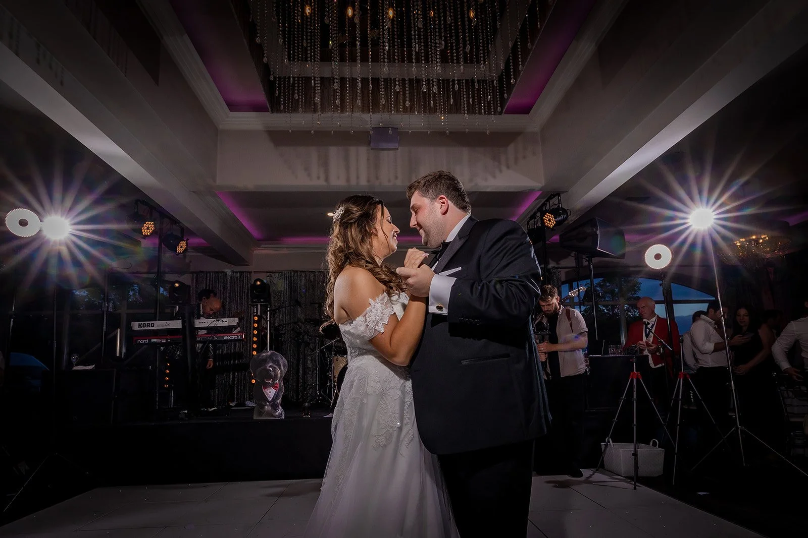 Merrydale Manor wedding first dance with band playing in background – fine art wedding photographer North West