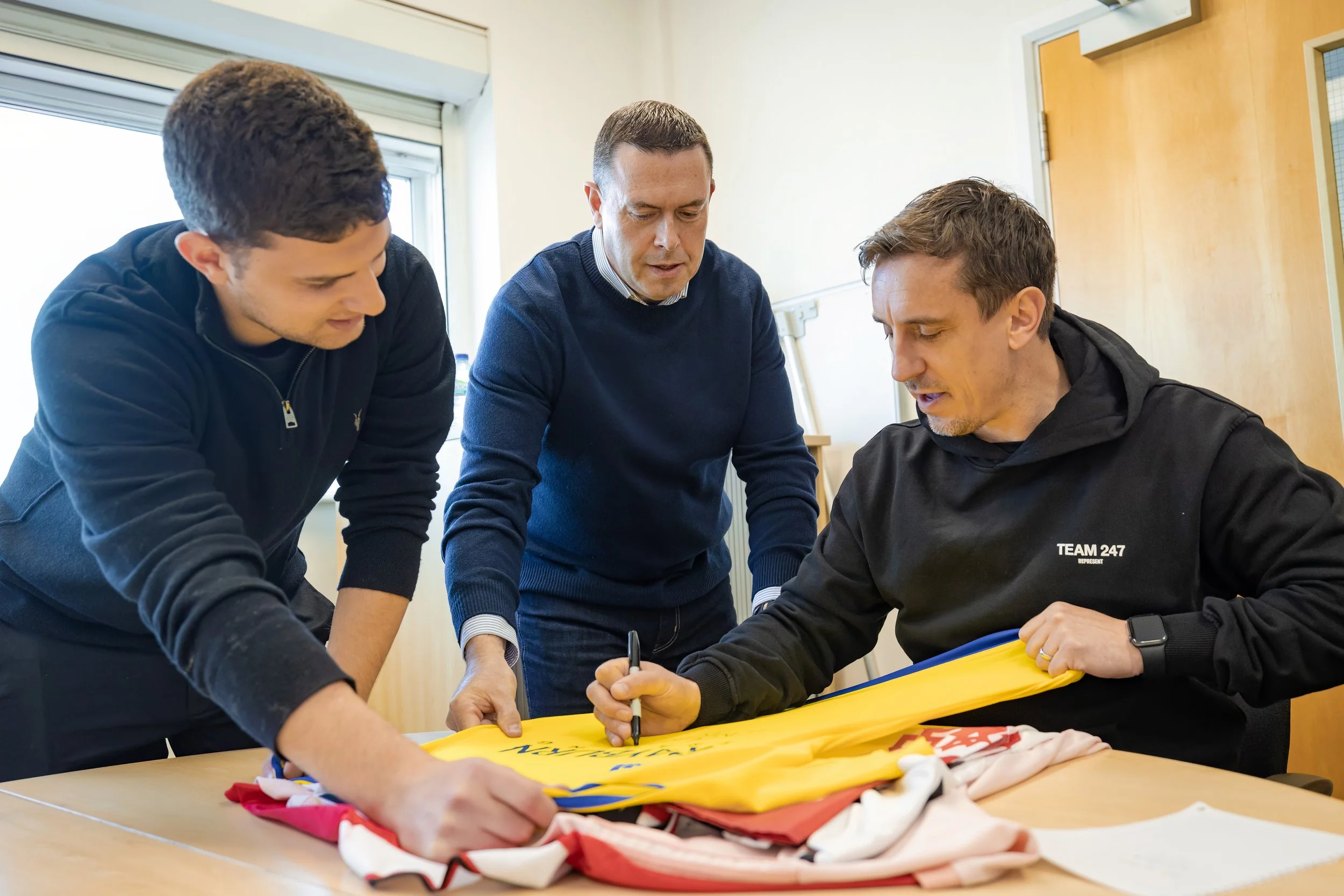 gary-neville-celebrity-business-visit-photography-09.jpg