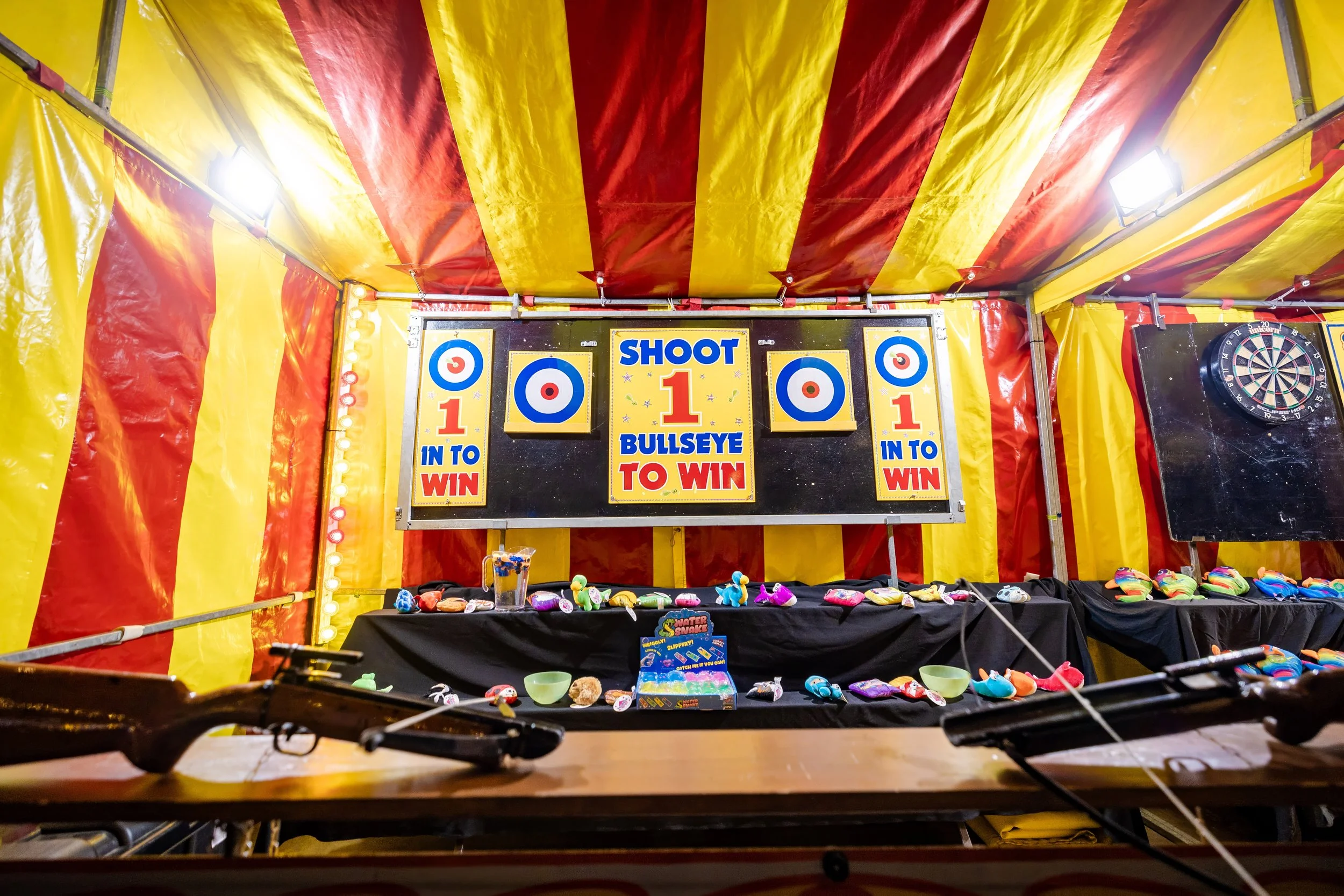 corporate-entertainment-photography-shooting-gallery-bullseye-prizes.jpg