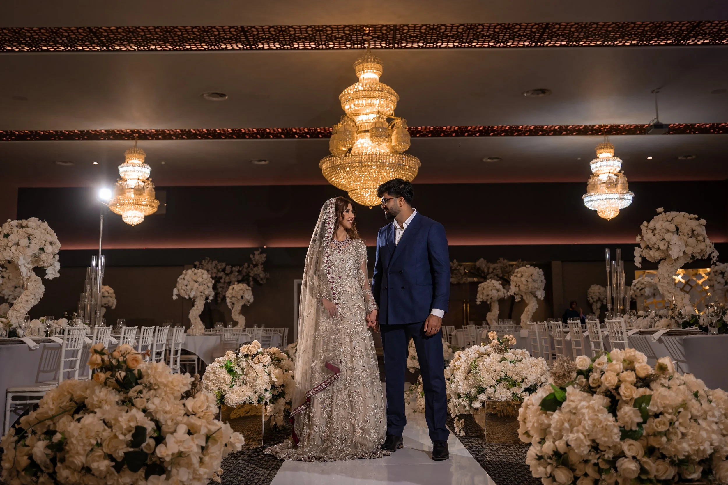 vermilion-wedding-fair-bride-groom-ceremony-aisle01.jpg