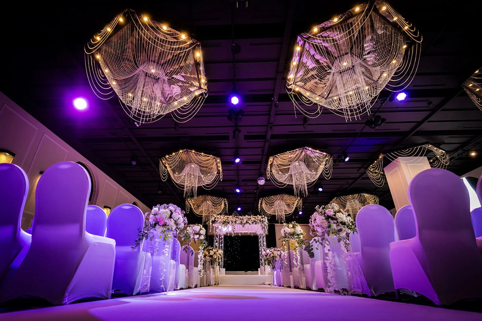mercure manchester piccadilly hotel international suite wedding ceremony set up