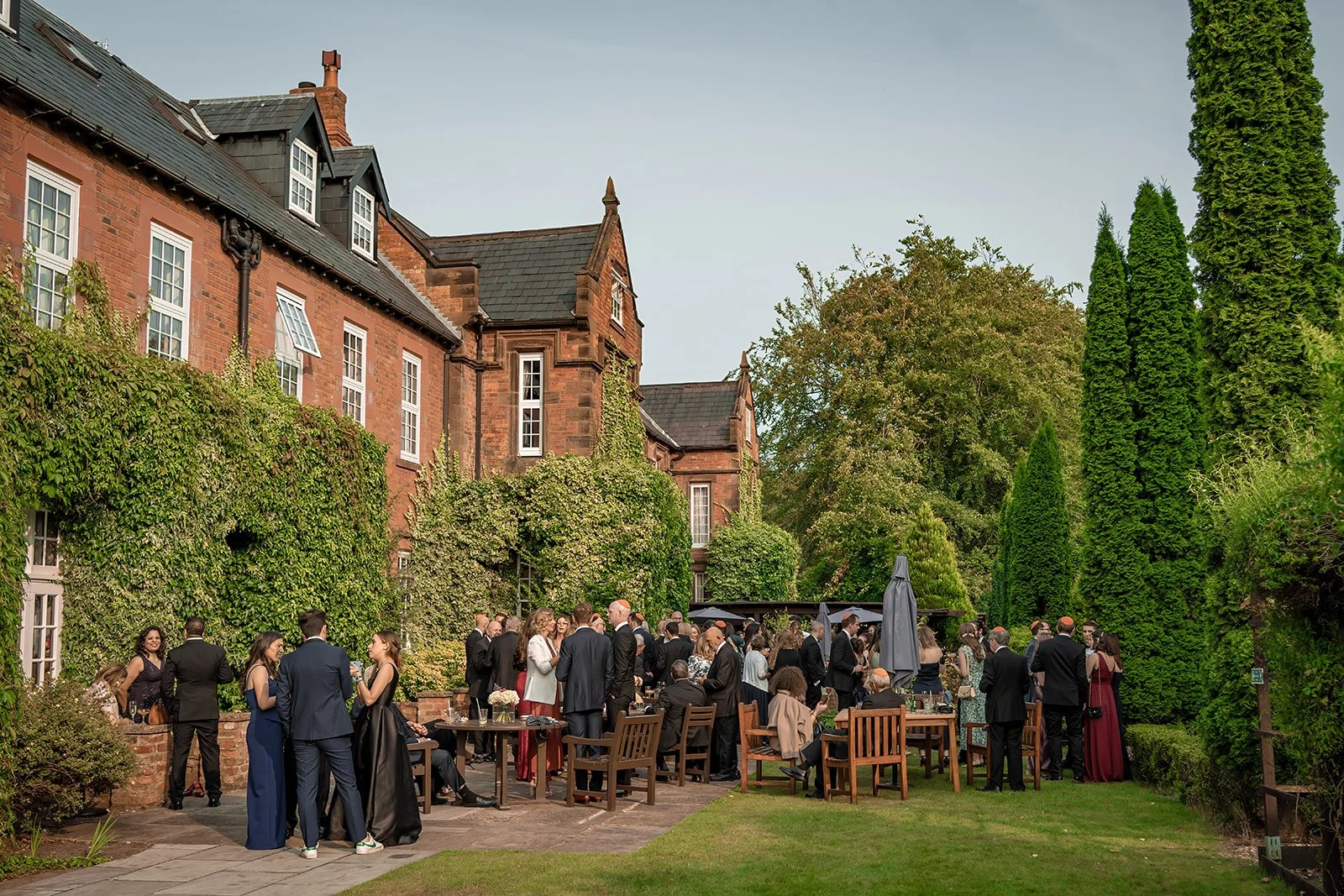 drinks reception at nunsmere hall wedding venue in cheshire