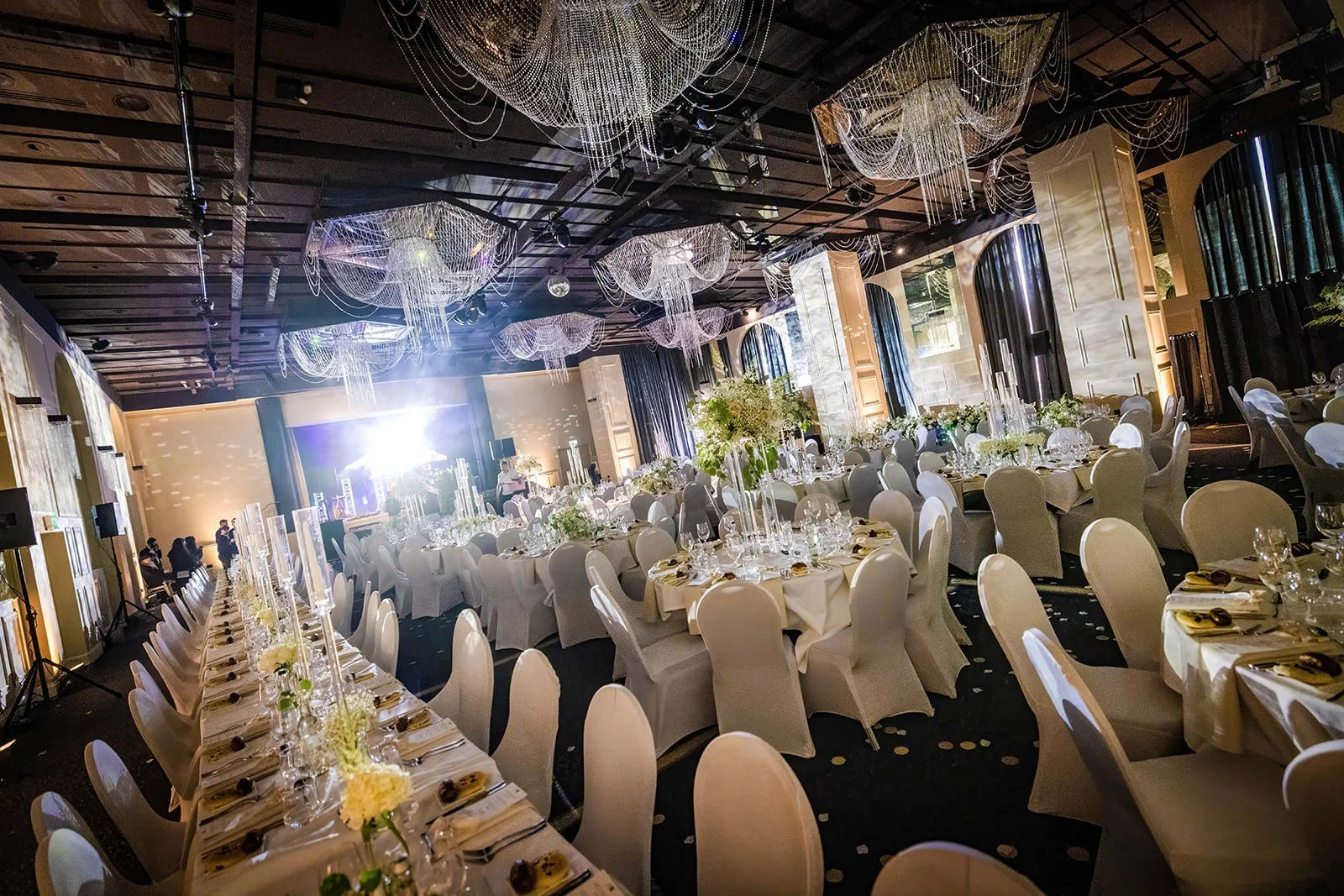 mercure manchester piccadilly hotel wedding reception international suite dinner set up