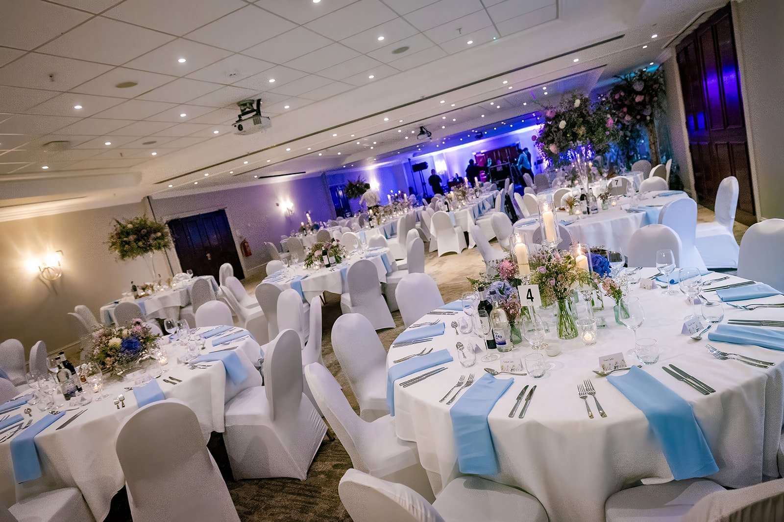 wedding breakfast reception room set up at worsley marriott hotel