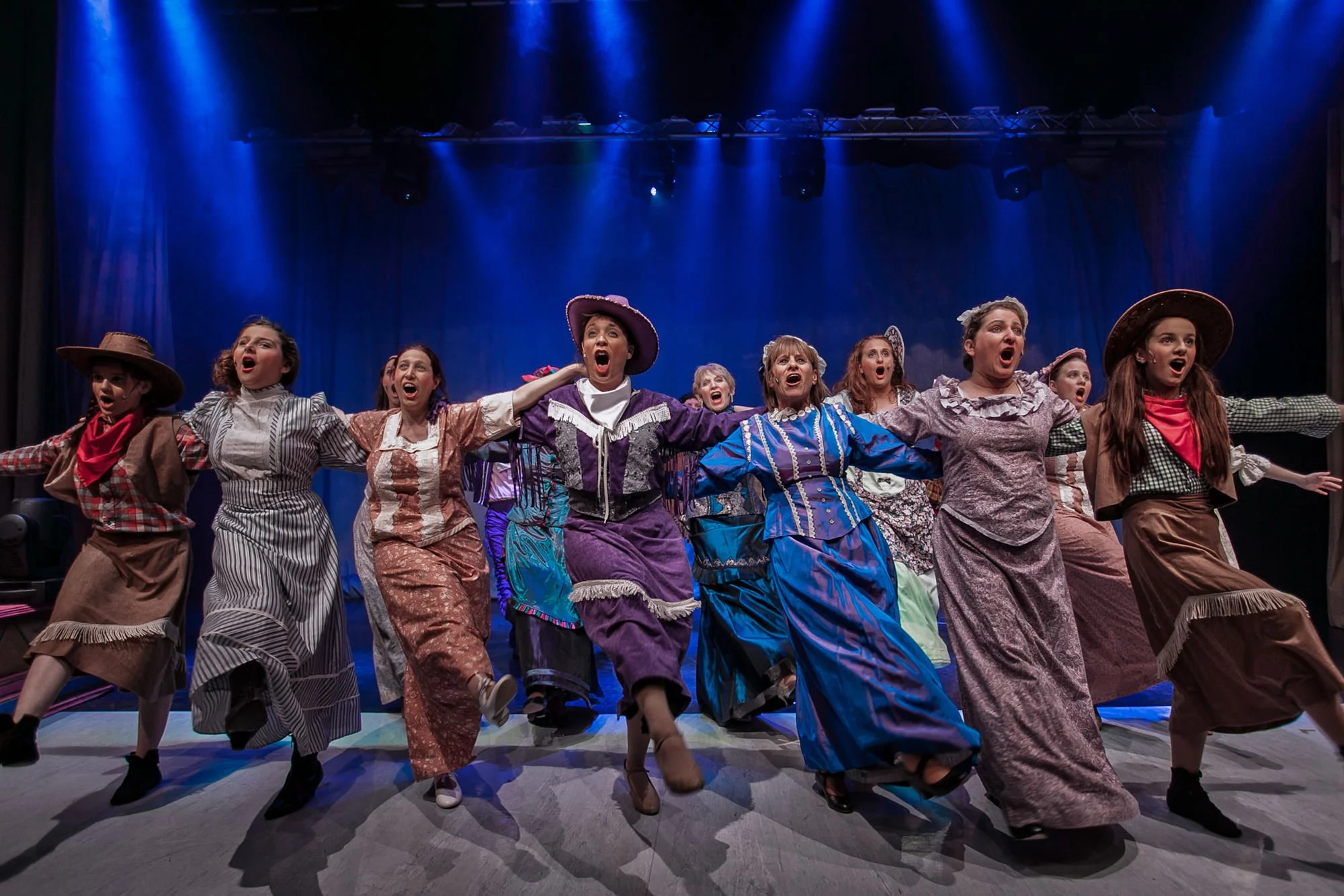 annie get your gun chorus musical theatre production photography