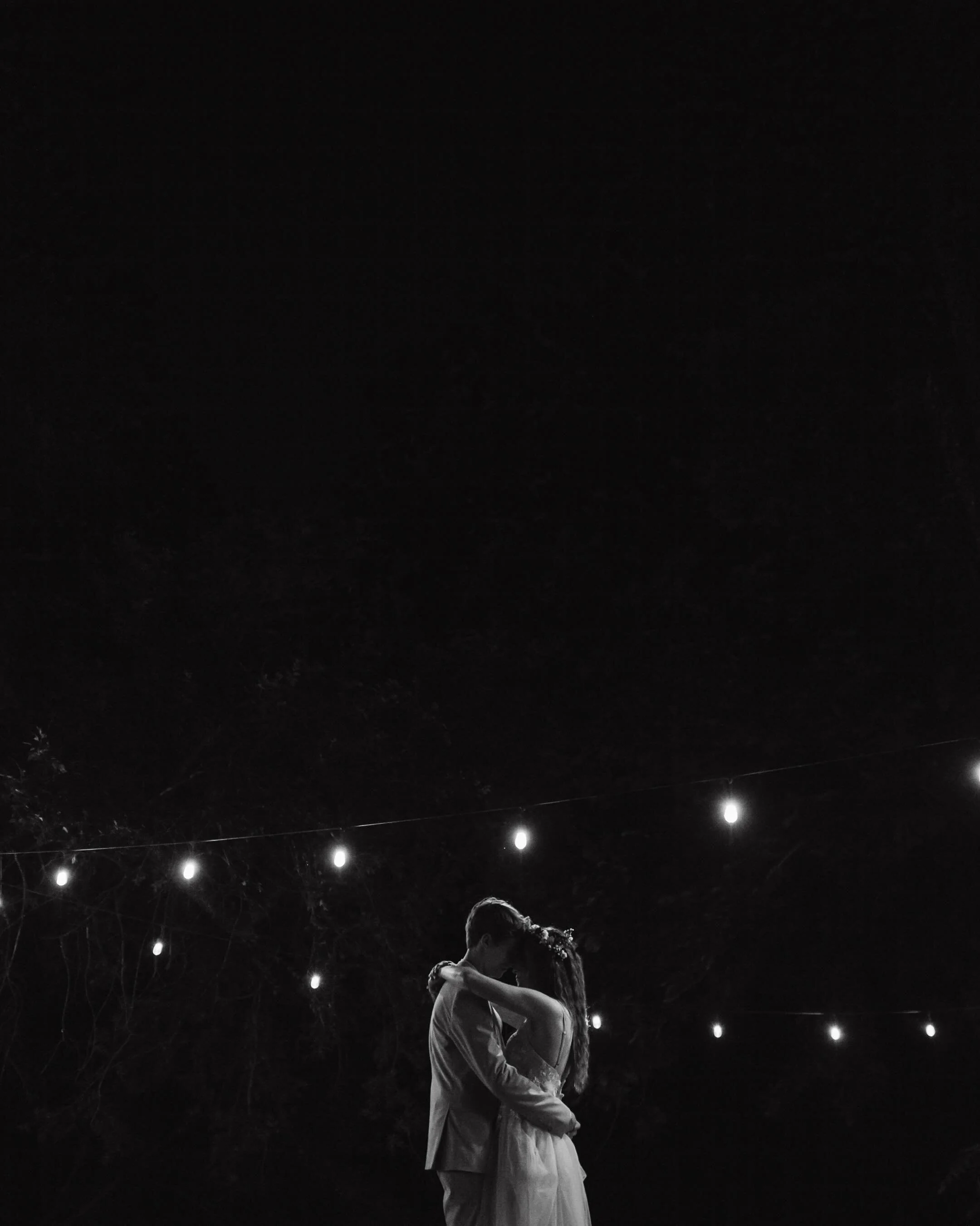 I drove up to the venue and said a little prayer. I&rsquo;d literally never met this couple before this day and was covering for my dear friend (and glad to do it). I knew I could lock in from my viewfinder and get to work because they wanted complet