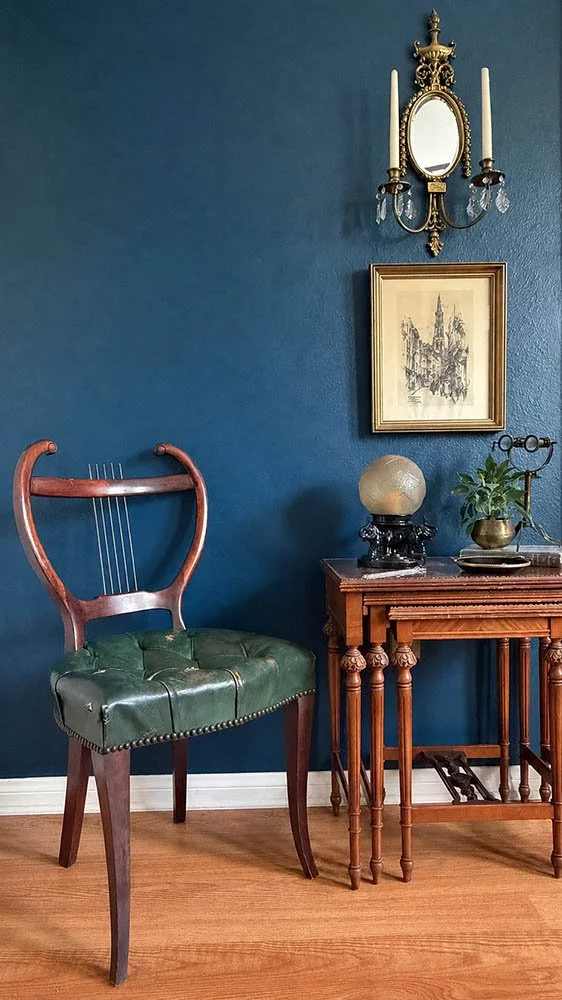 Antique Bedroom Decor: How to Build a Dressing Spot Without a Vanity&nbsp;