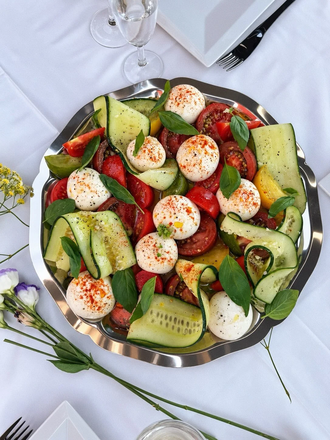 Bye bye Summer,
hope to see you soon ❤️🥒🍅🫛🍒🫑🍓

#traiteurparis#traiteur#chefprive#dejeuner#privatelunch