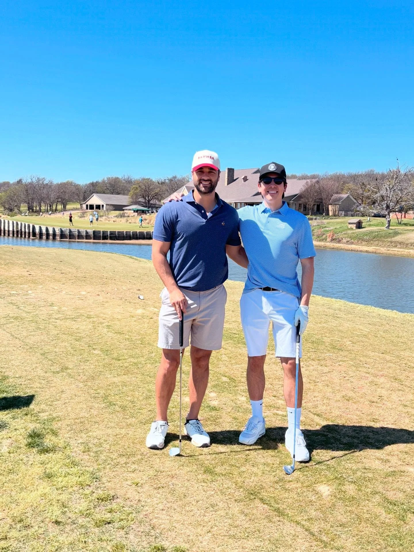 Had a day at @tour_18dallas with @mattholidayonair and @thomaselliott__ ! #bannerathletic #golf #amencorner #tour18 #birdie