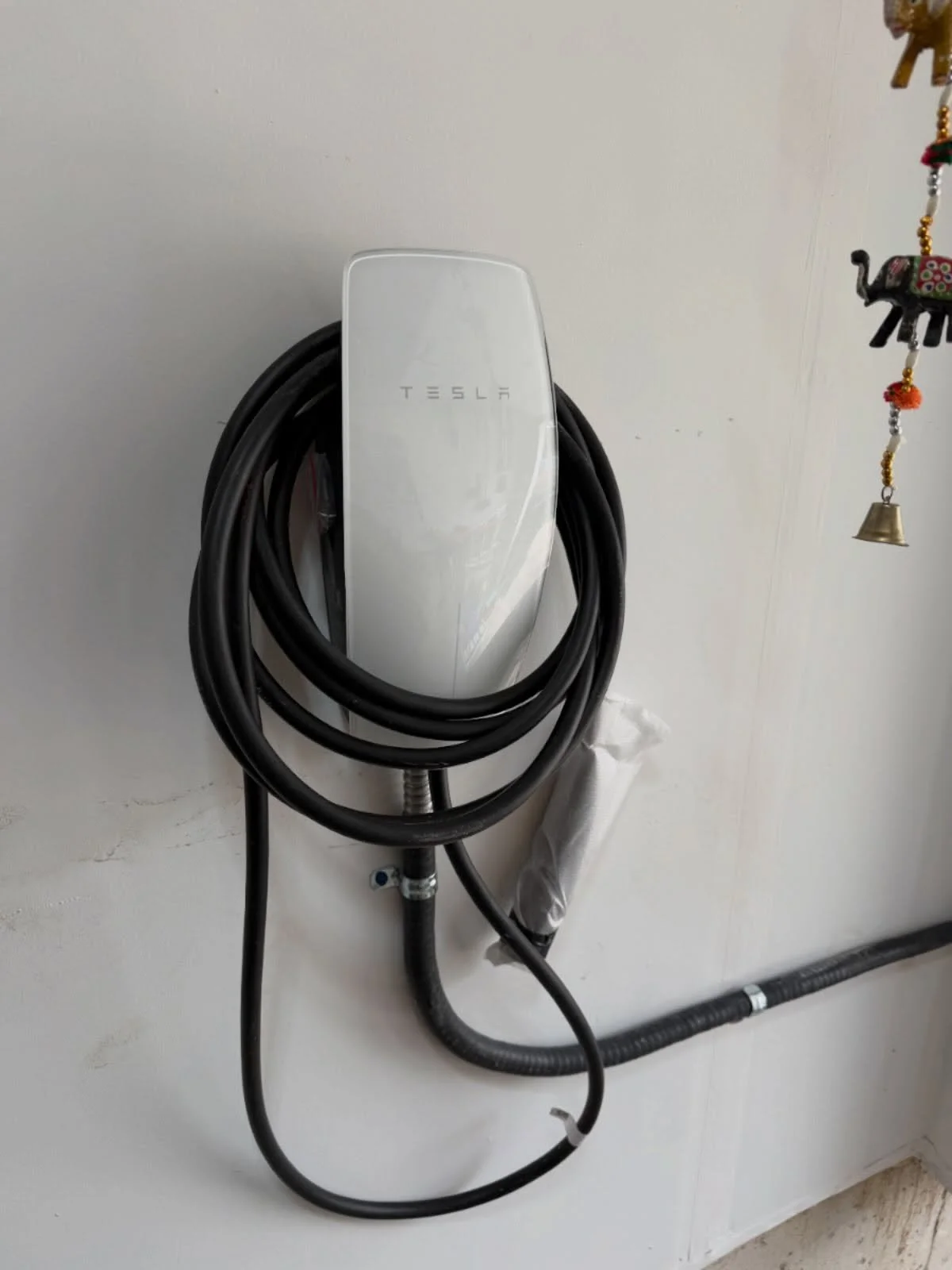 Installation of the @teslamotors Wall Connector for one of our awesome clients in Kitchener! 
-
-
Looking for a simpler way to charge? Contact MR EV CHARGER INC. for at home residential EV charging solutions. 
-
-
-
-
#tesla #electrical #electricvehi