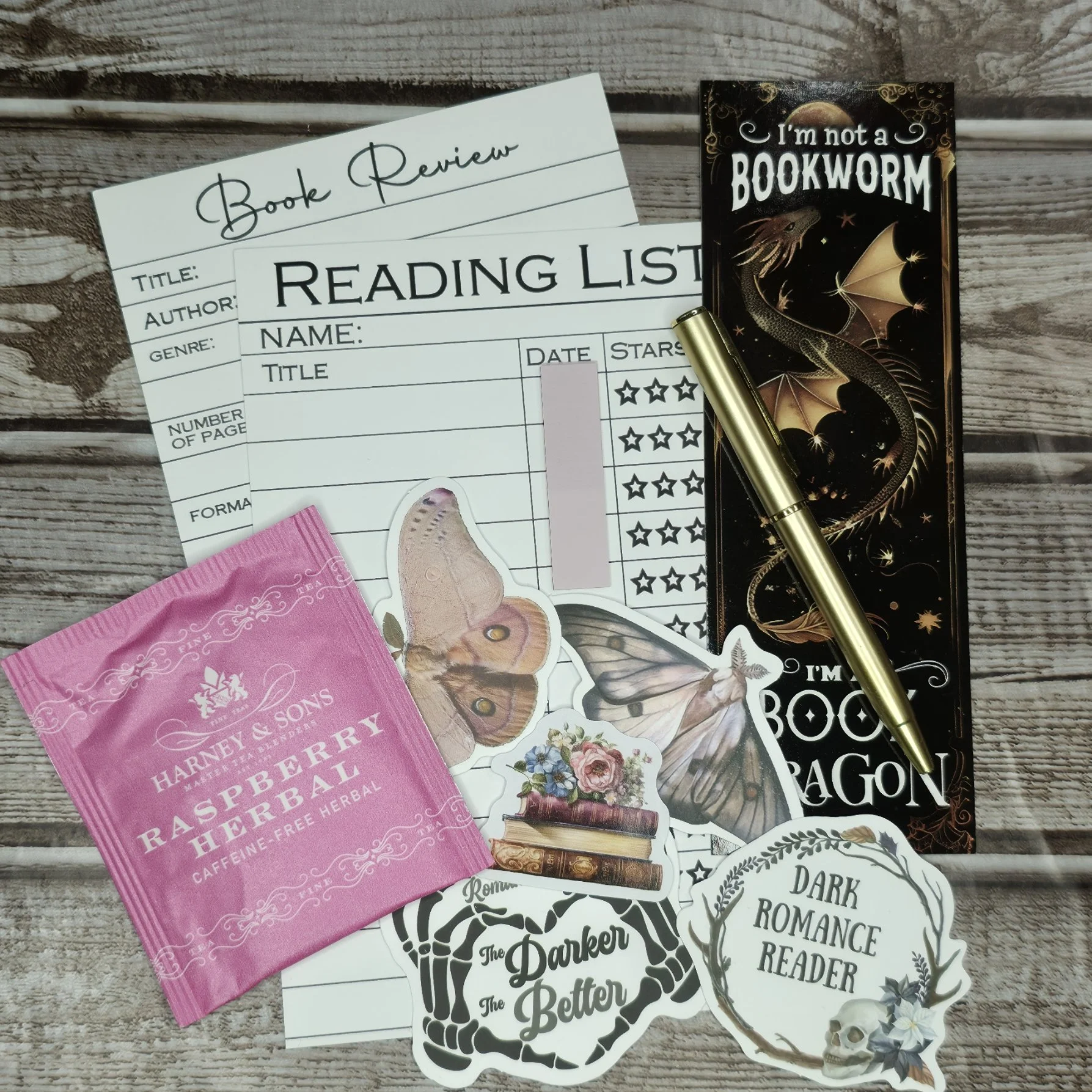 blind date with a book accessories. pen. stickers. reading list. tea