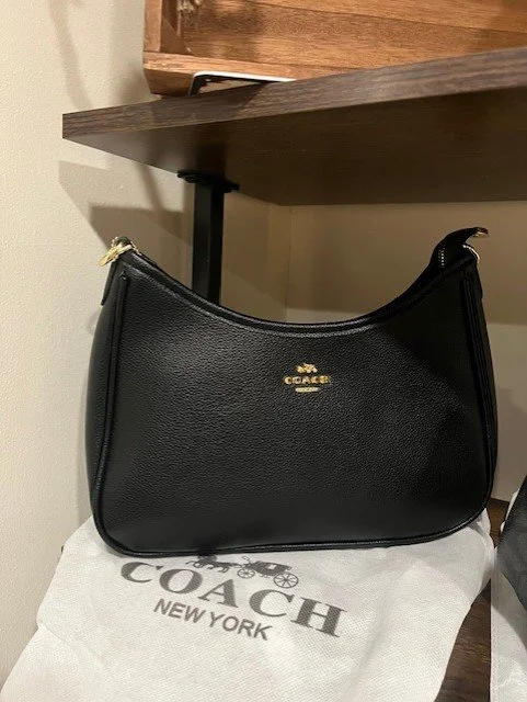 Elegant Black Leather Handbag