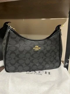 Signature Shoulder Bag