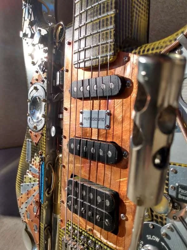 Yell Bell & Holwell side view.jpg