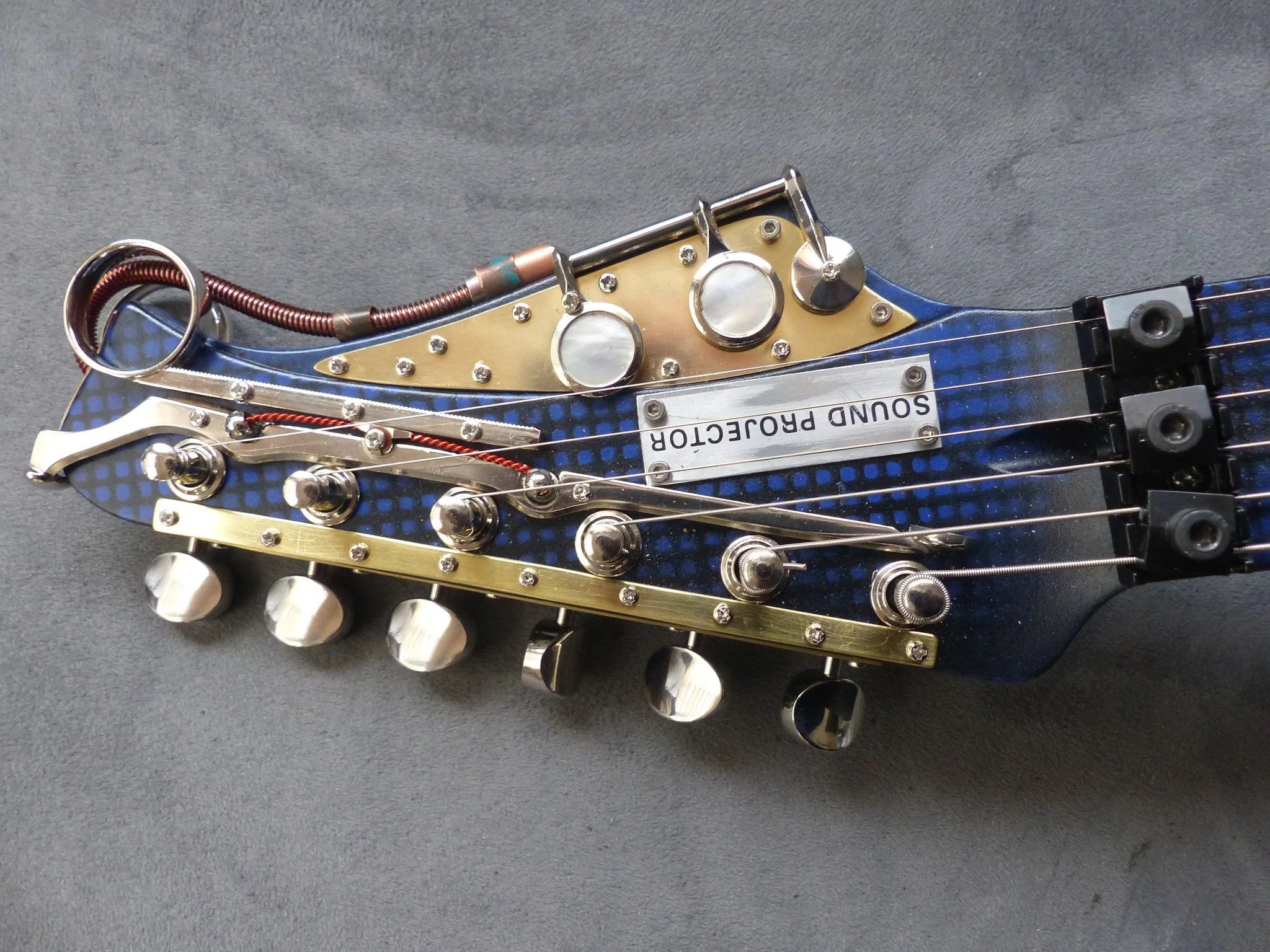 Blue Floyd Steampunk headstock.jpg