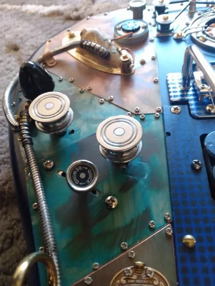 Steampunk DuJur detail 2022.jpg