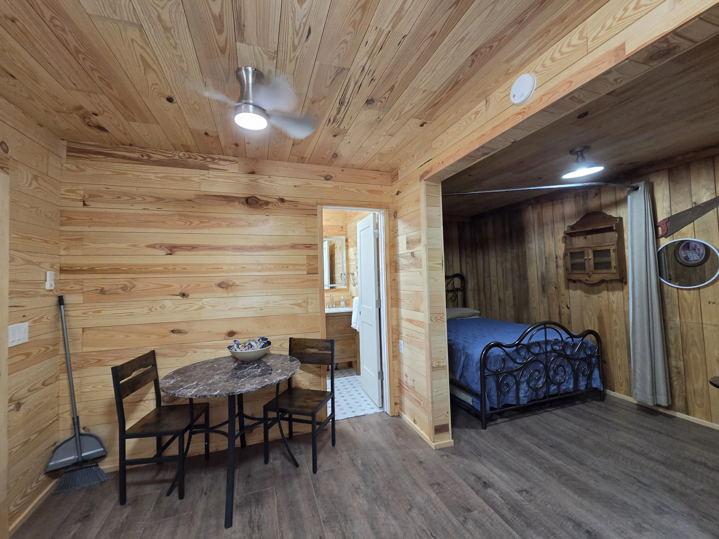 Beaver Den finished dining bathroom main bed.jpg