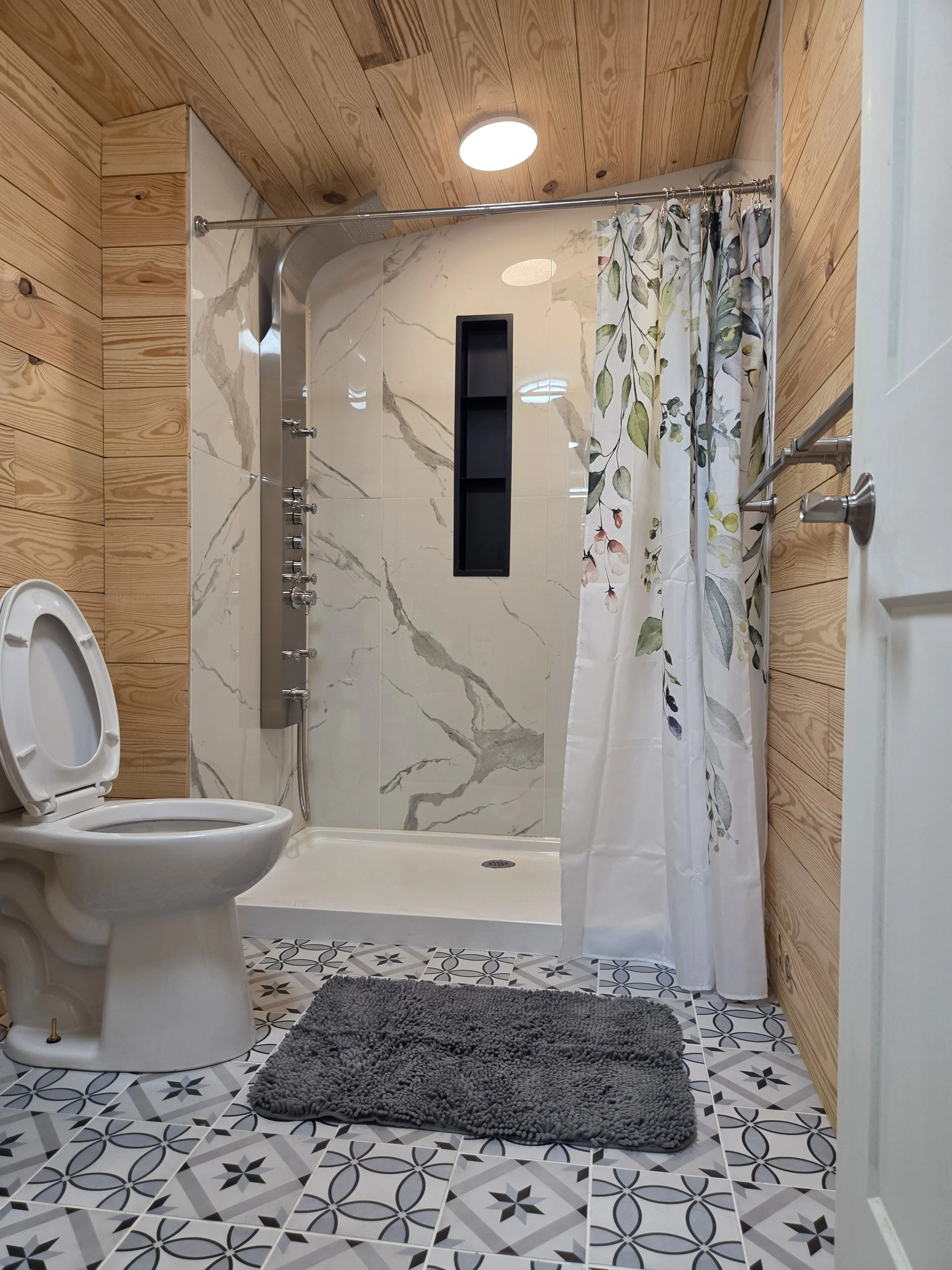 CD bathroom  (3).jpg
