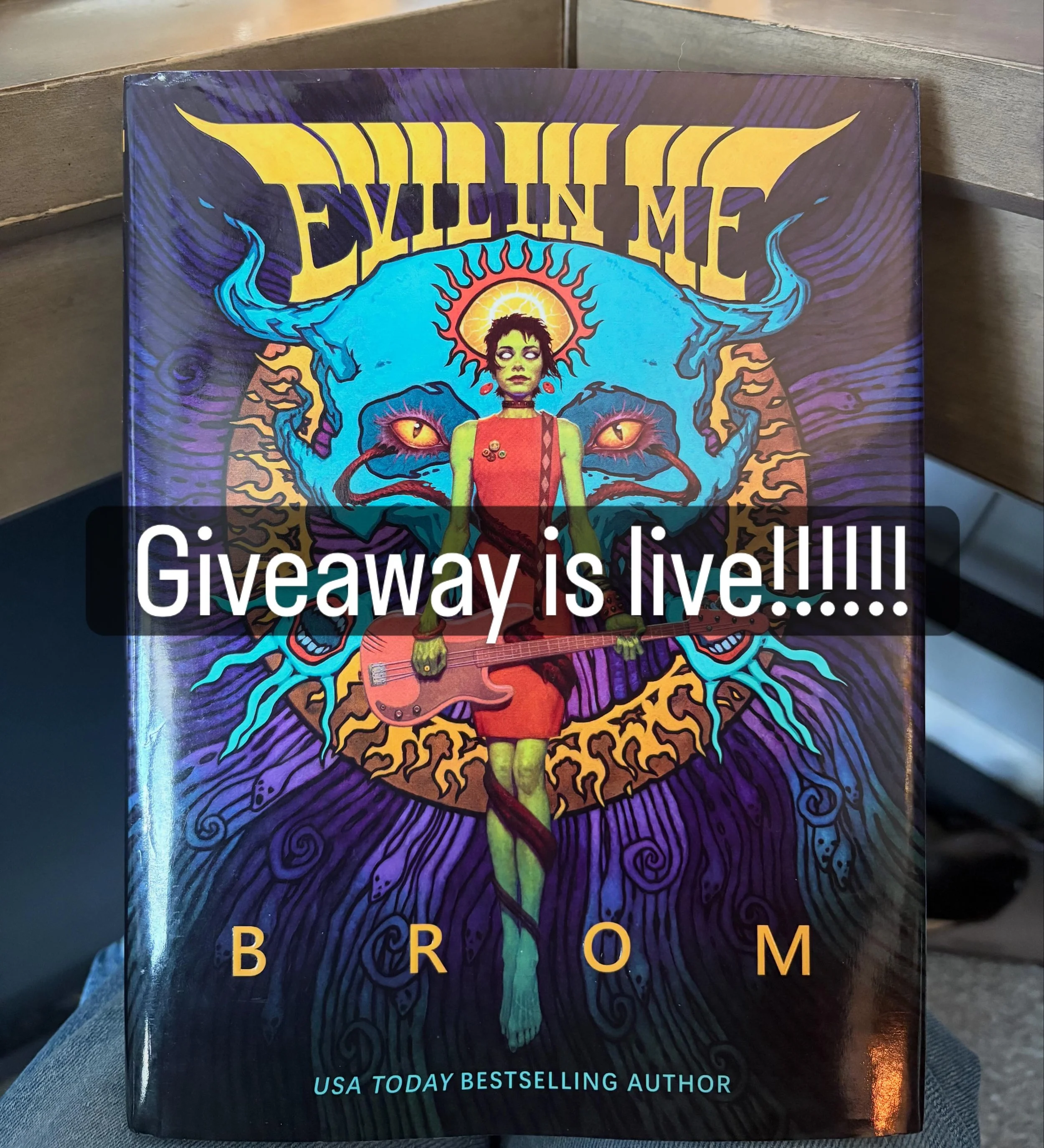 Giveaway is live!!! Check my previous post for rules and win a copy of Evil In Me by BROM!!! @blackcatbookspopup #freebook #bookstagram #giveaway