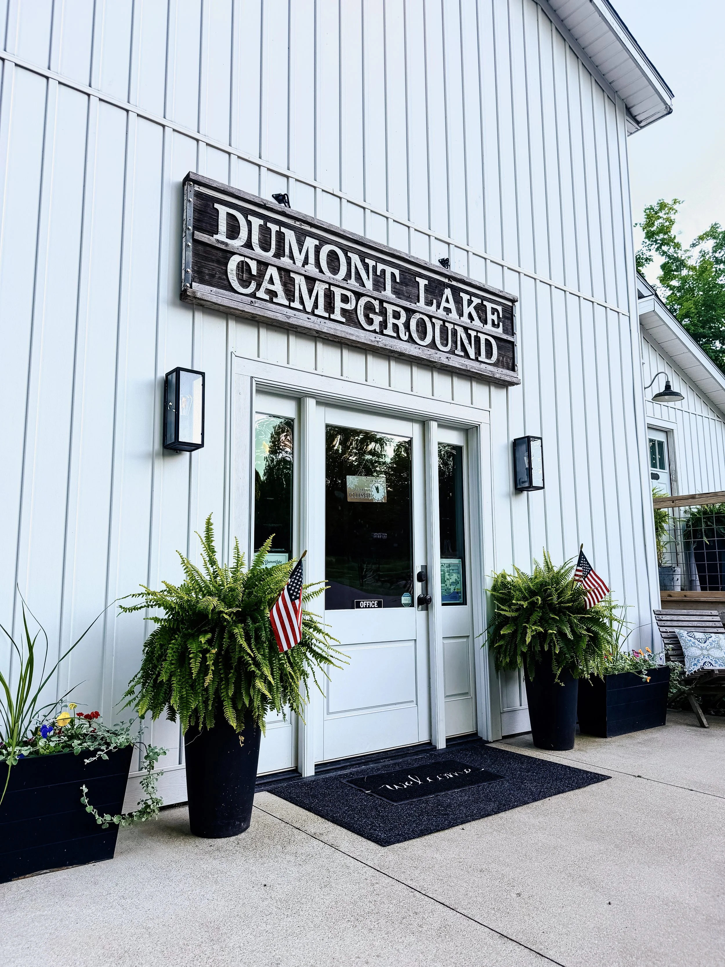 Dumont Lake Family Campground Clubhouse