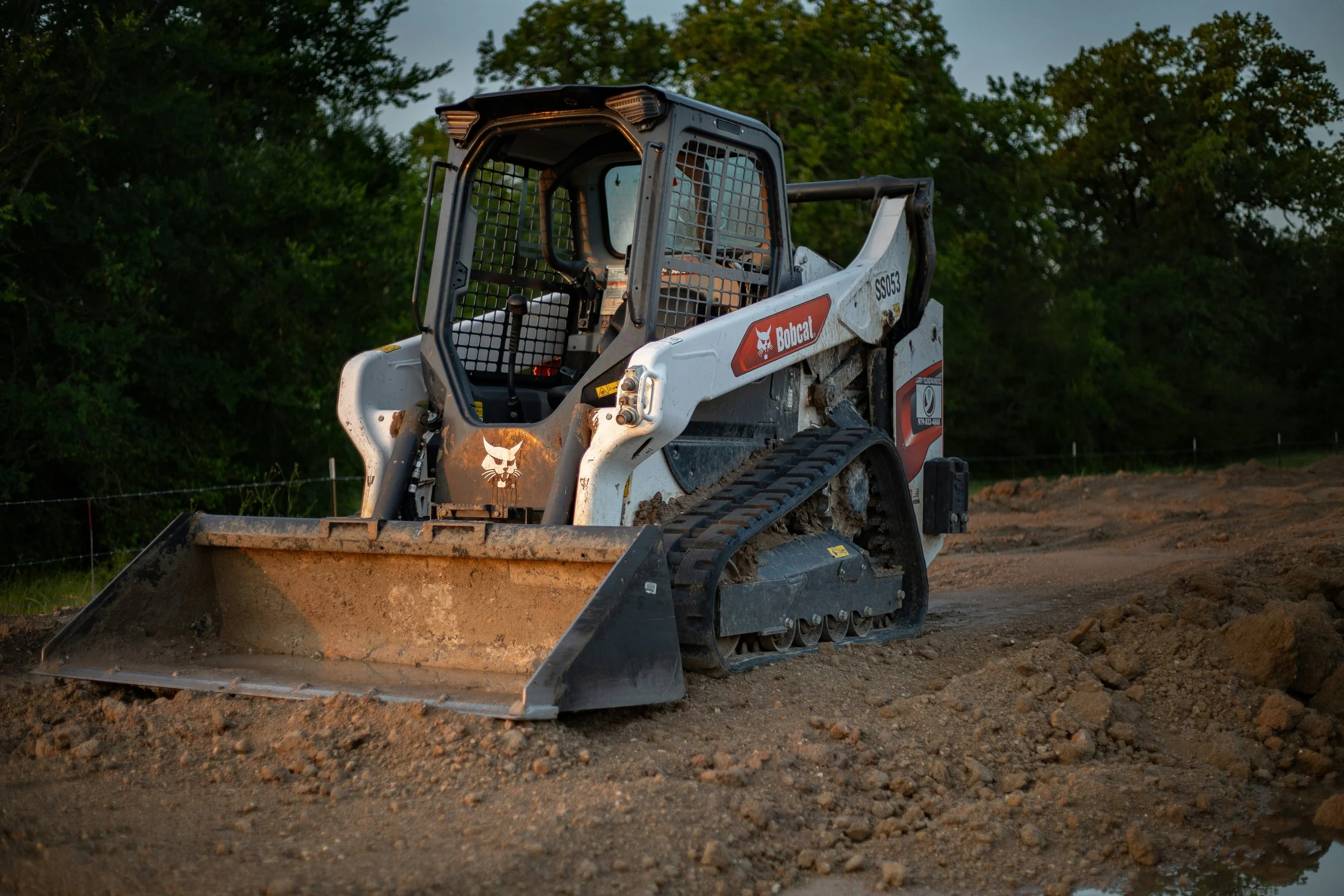 Professional Grading and Dirt Work Services Springfield, IL., Sherman, Williamsville, Athens, Chatham, Rochester.