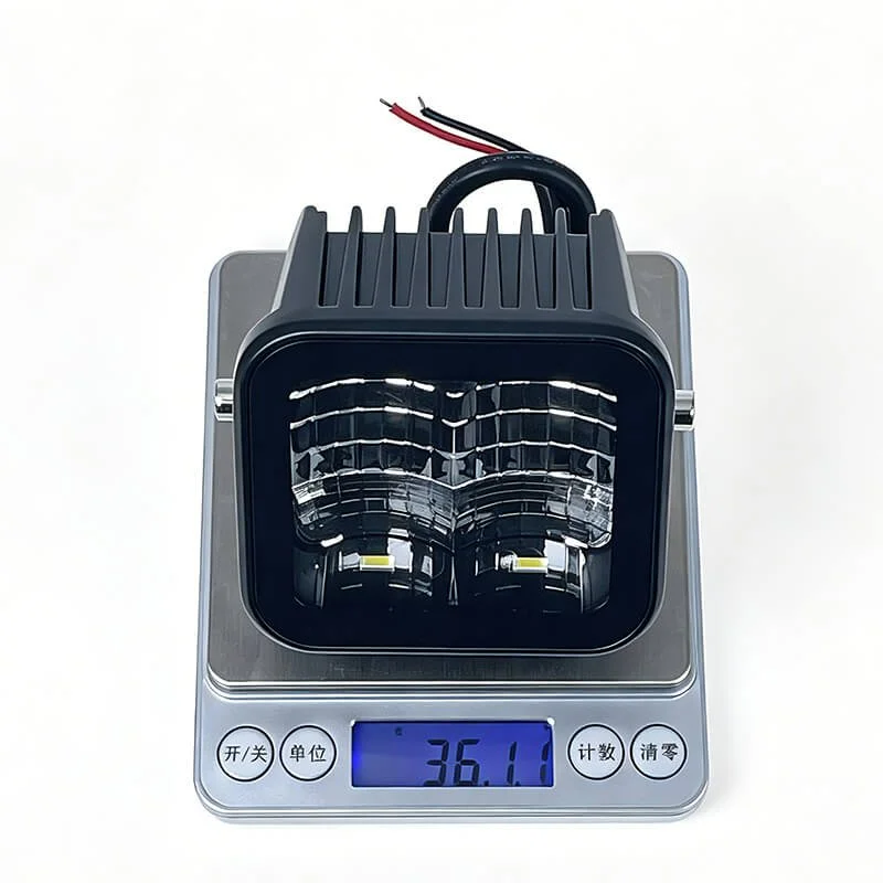 Square Forklift LED Work Light 4.jpg