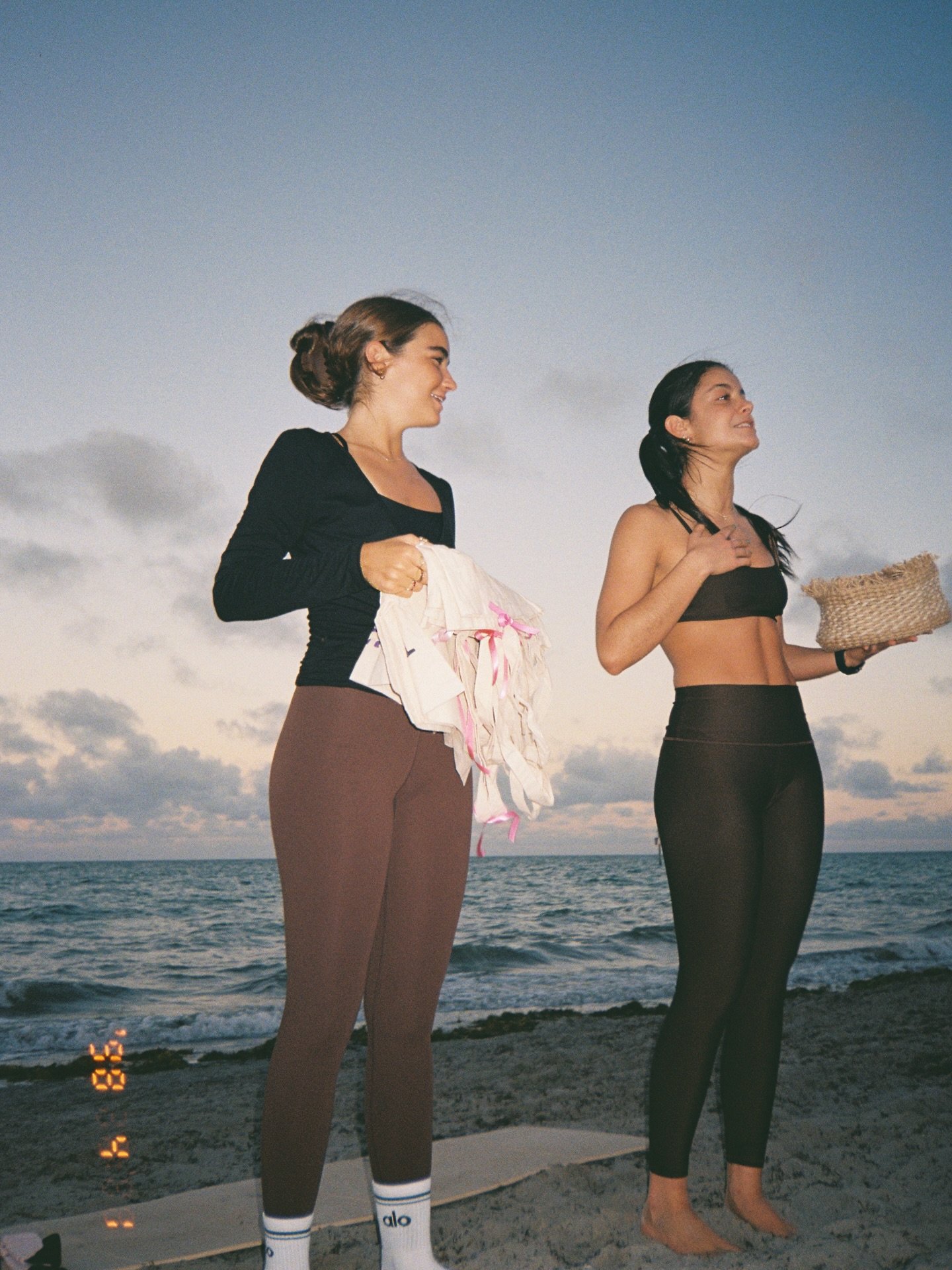 🧘🏻&zwj;♀️ by the beach with @official_soar_  @tondoroom @mvmtbyvic