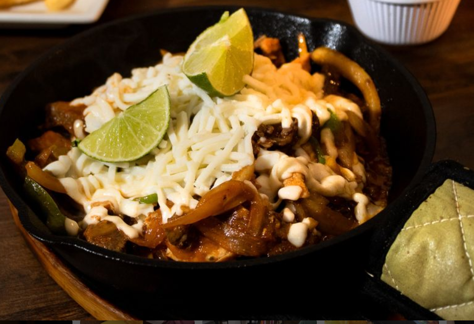 Tacos la Tradicion $25