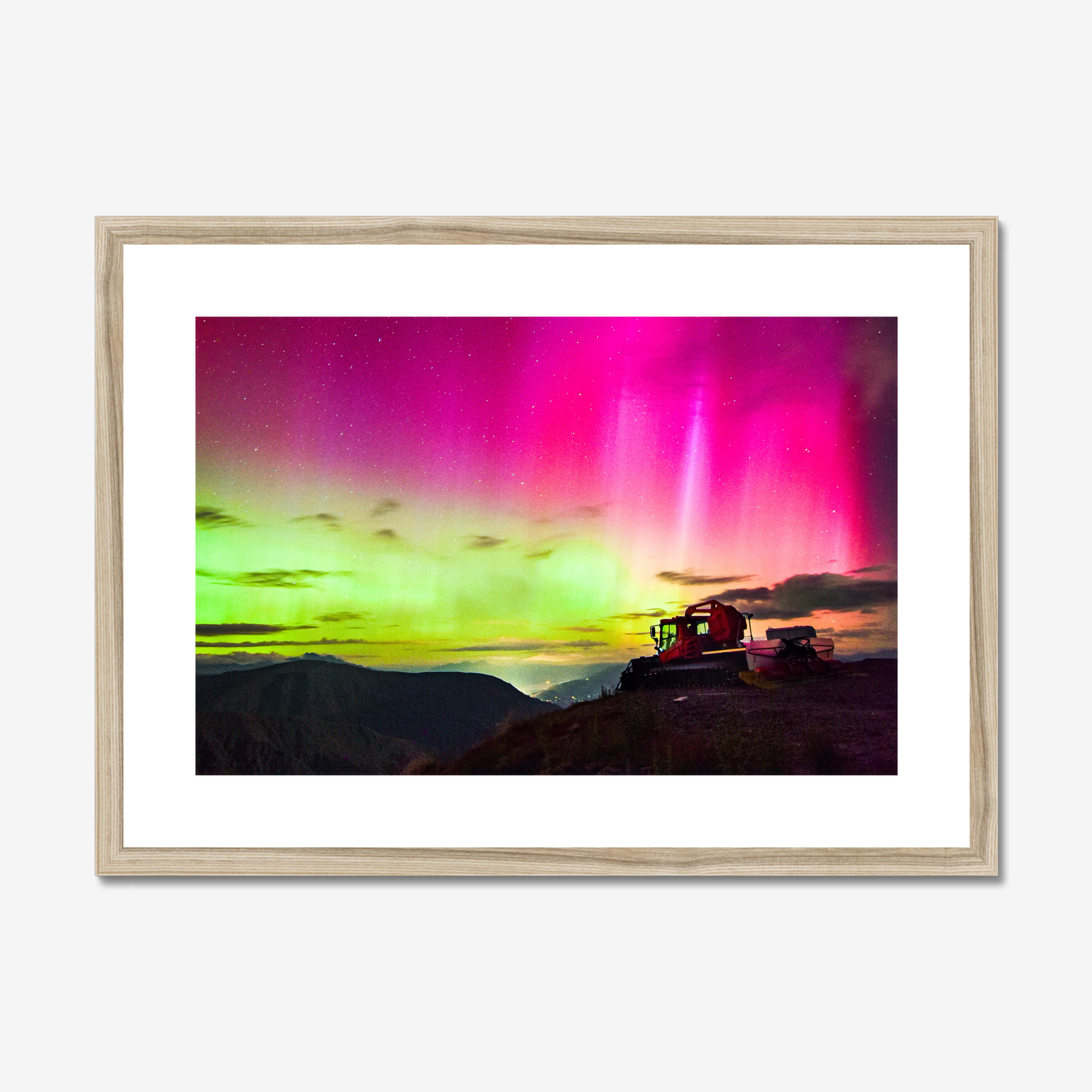 prodigi-global-cfpm-a2-landscape-natural-frame-snow-white-mount (5).png