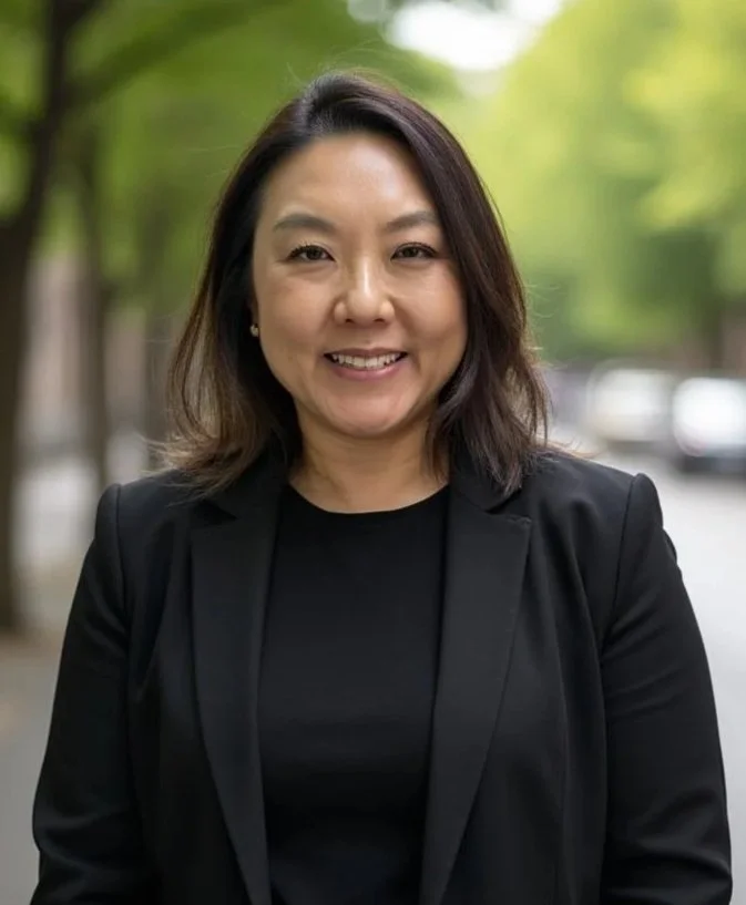 Sallie Yang, Dispatcher and small business expert