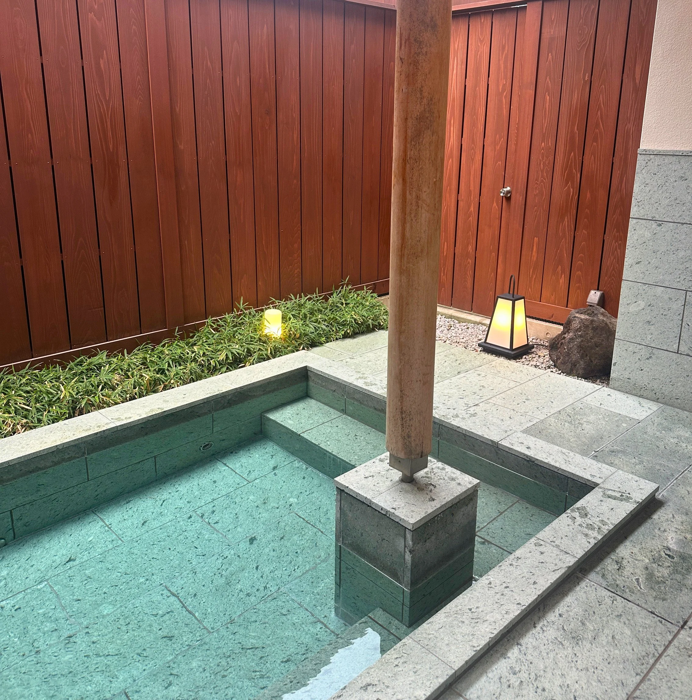 Private open-air onsen bath, Shimoda villa