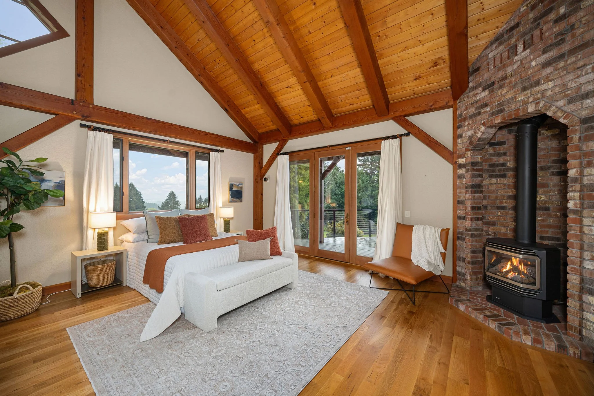 SW Laurel primary from french doors web.jpg