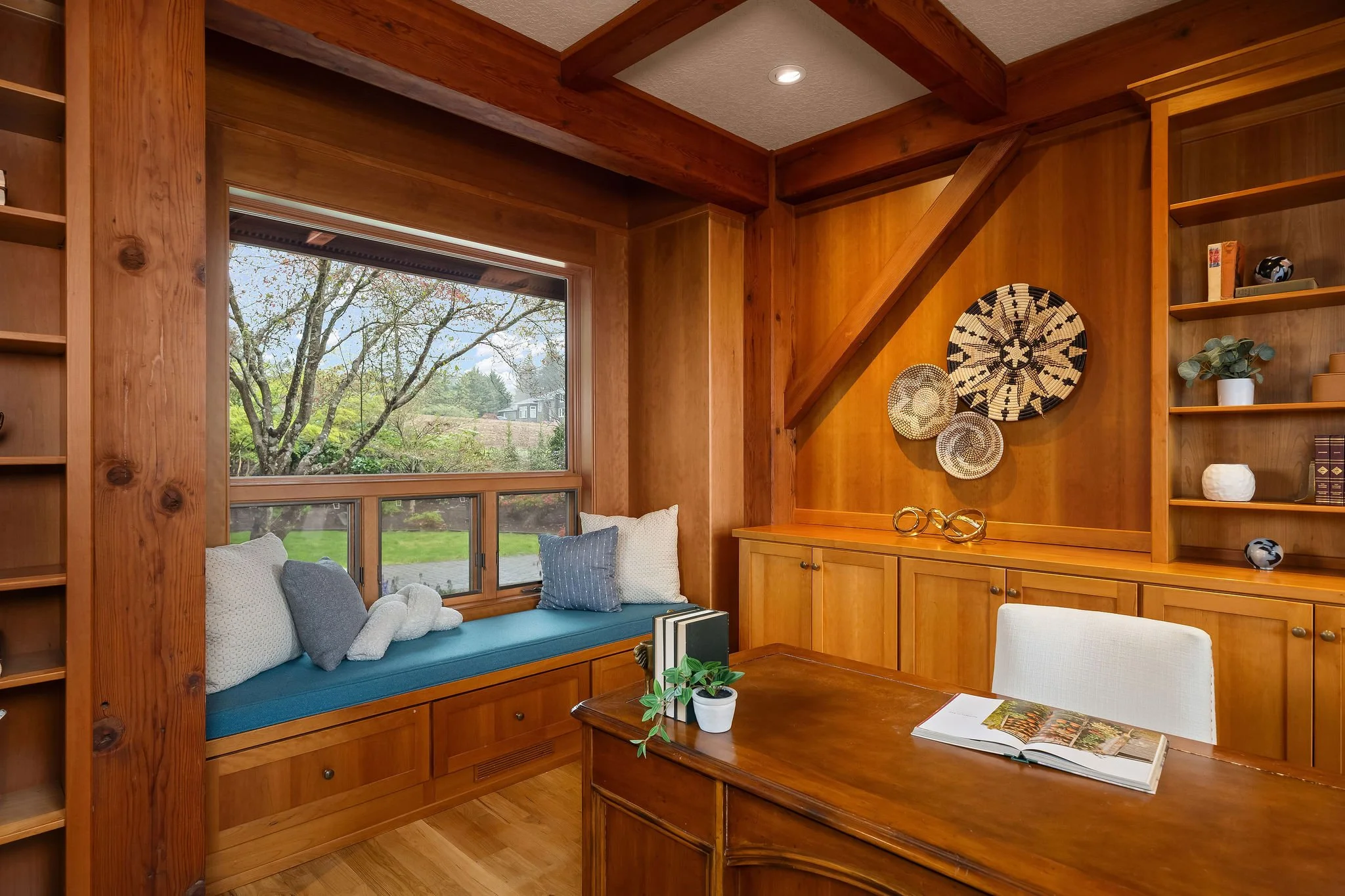 SW Laurel library window seat web.jpg