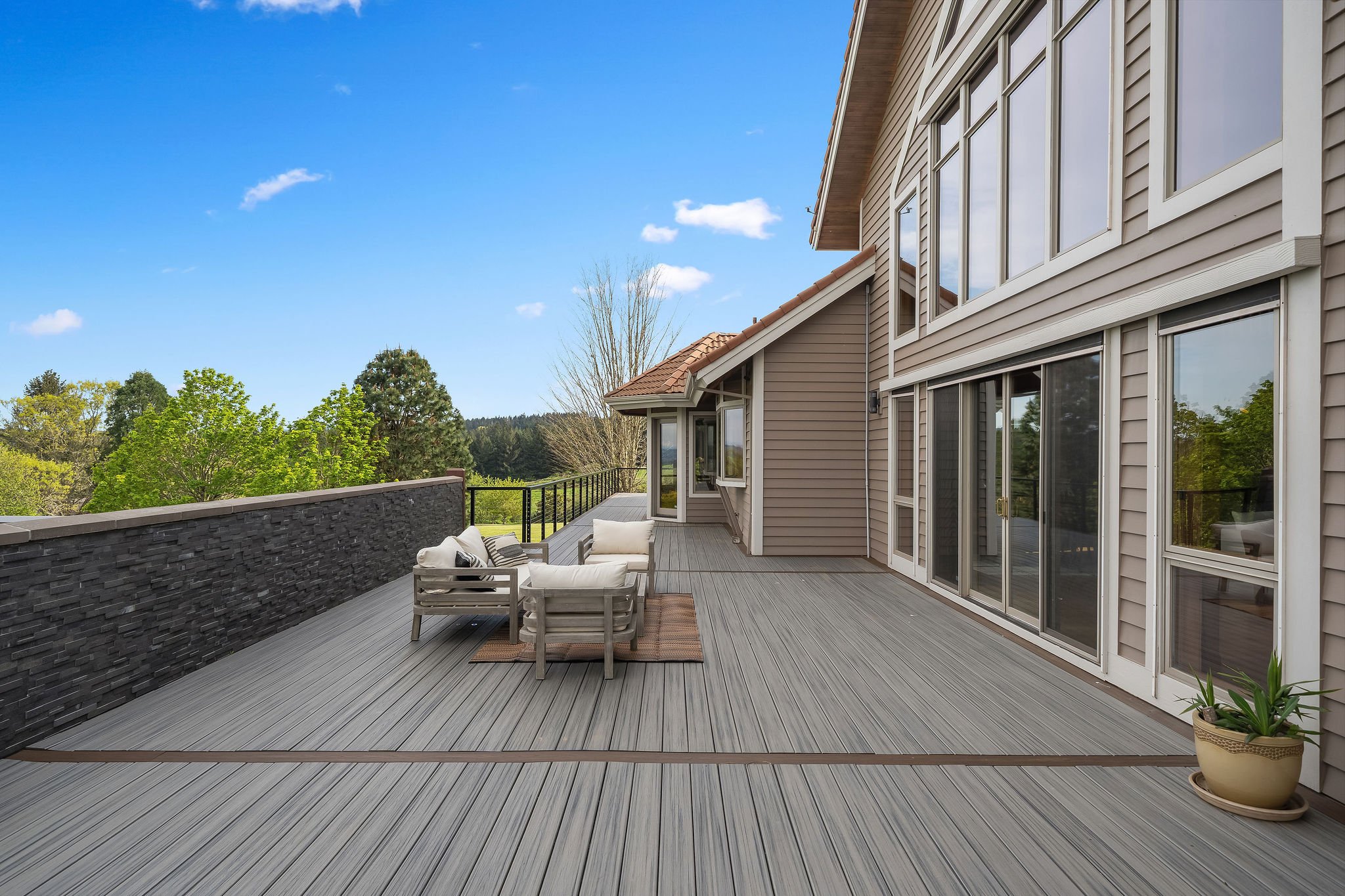 Laurel Deck from primary Web.jpg