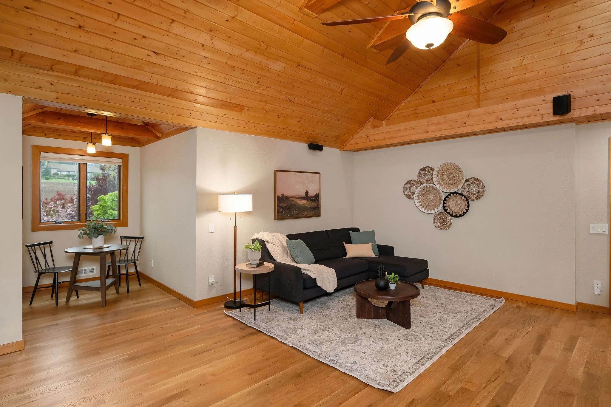 SW Laurel apartment LR nook web.jpg