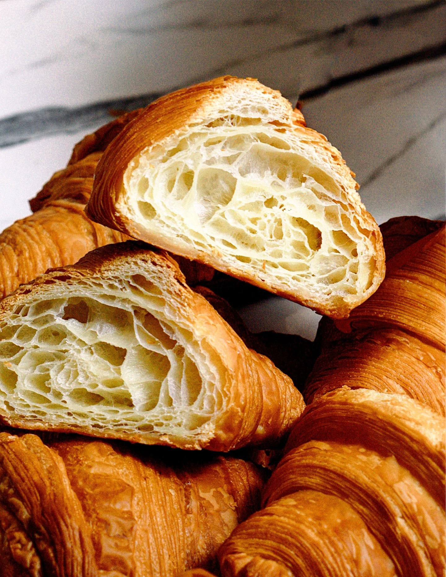 It&rsquo;s like a maze, your tastebuds get lost in every time 🥐

#petiparivienna #croissant #wiencroissants #pastryvienna #patisserie