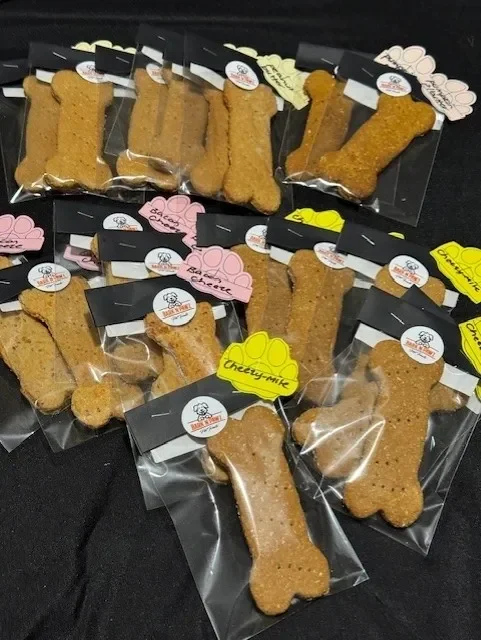 Dog Treats Baked Single Bones.webp