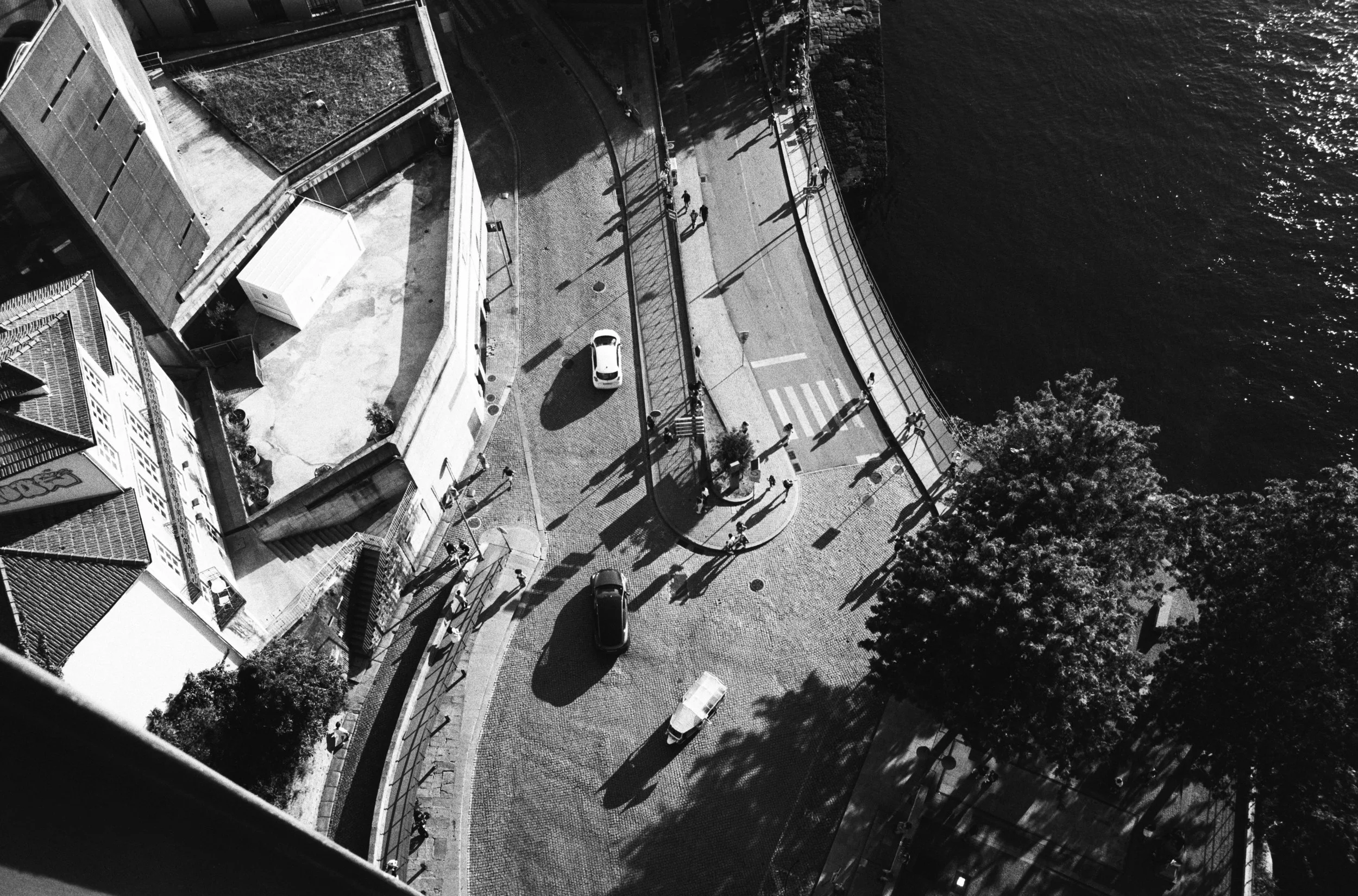 R1-04492-0010.jpg