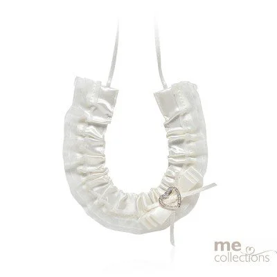 Horseshoe with bow and diamate heart