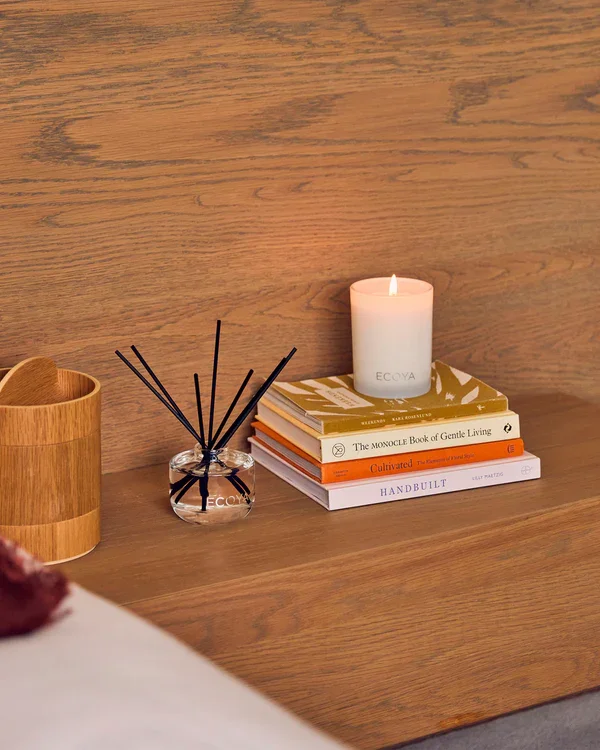 ecoya-lifestyle-diffuser-2-2048x2560_0e886084-fe13-4cf2-aca9-ba3a037625a8.webp