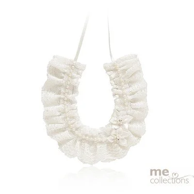 Horseshoe Lace with Pearls