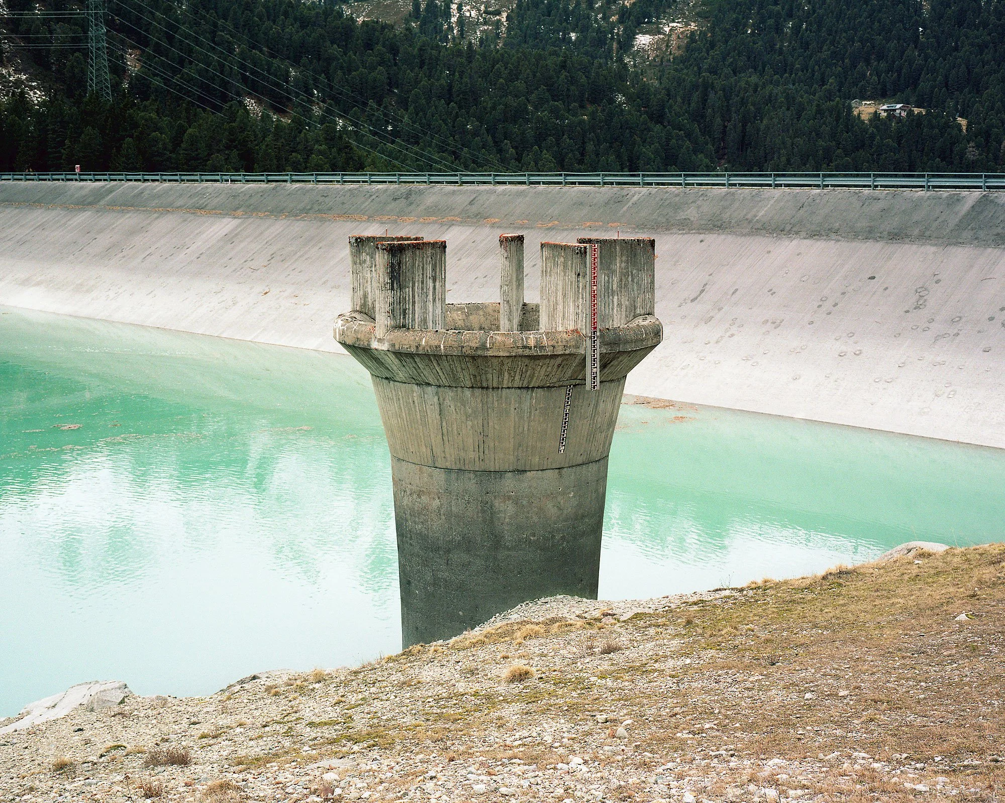 Überlauftrichter, Längental, Kühtai, Mamiya 7, analoge Fotografie, Christian Flatscher