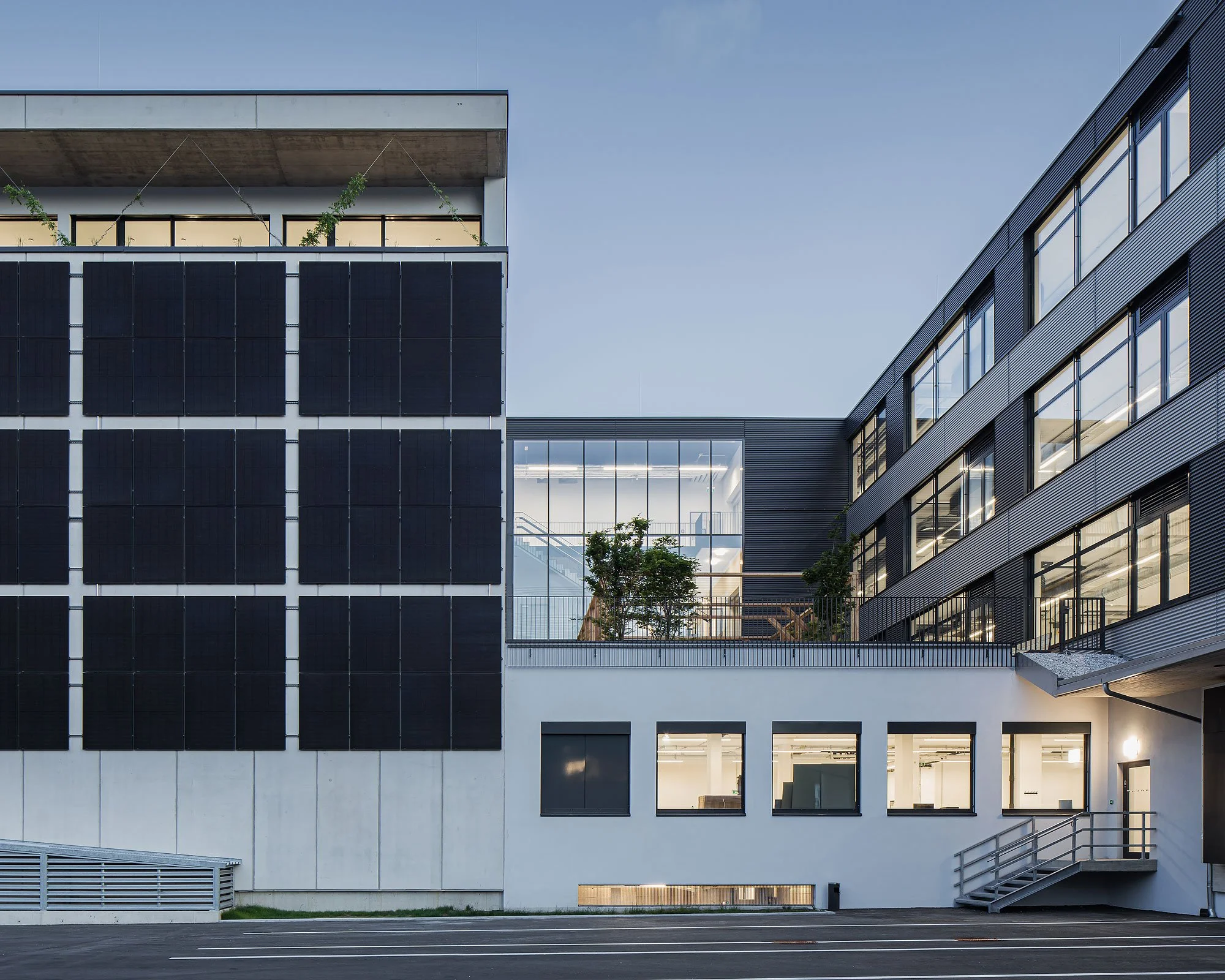 Leonhard Lang Erweiterung Werk 2.1, Innsbruck, Thomas Zöhrer, Leonhard Lang, Christian Flatscher, Architekturfotografie, Fotografie, Architektur, Tirol