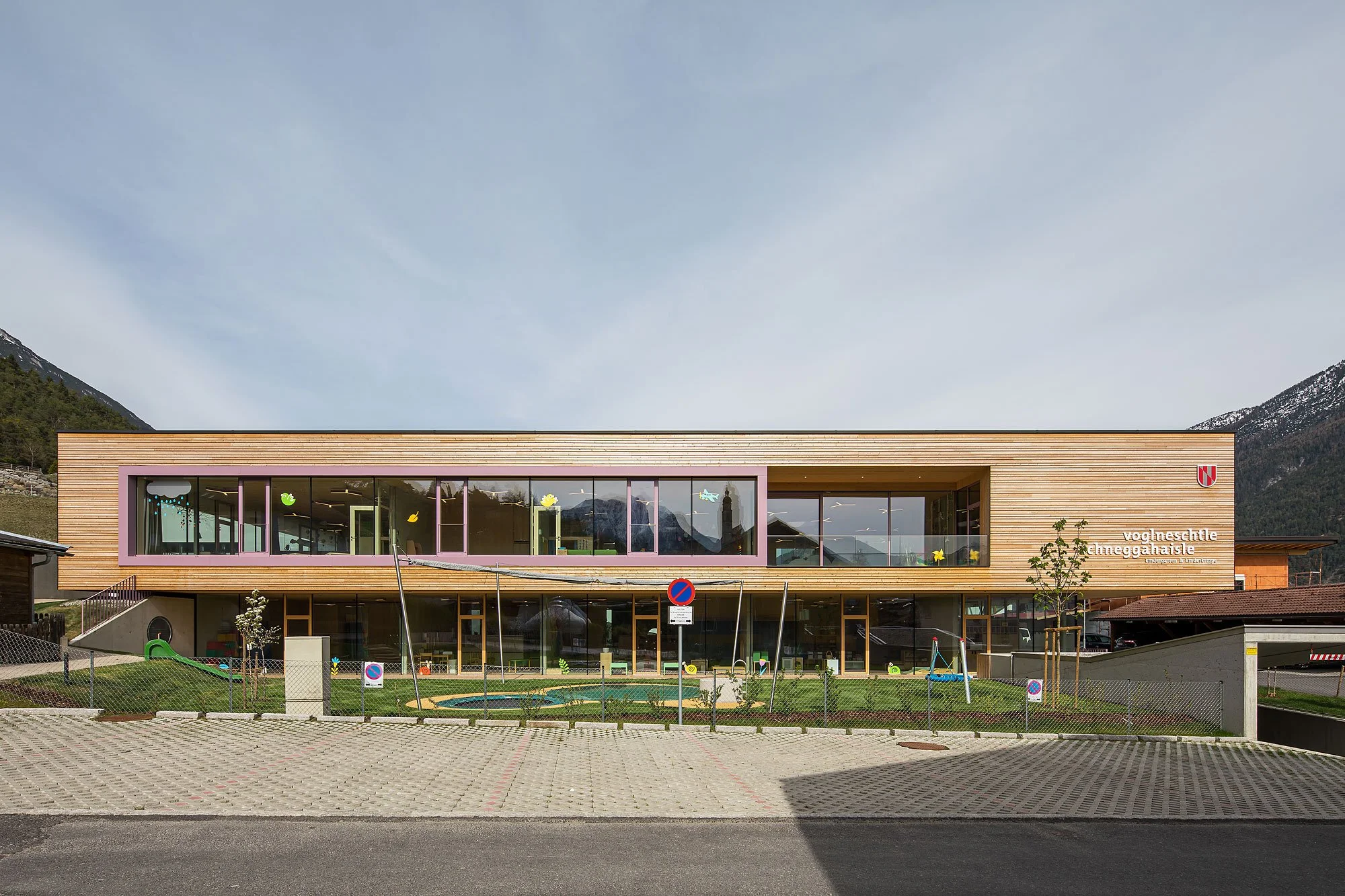 Kindergarten Tarrenz, Tarrenz, Tabernig Zierl Architekten, Martin Tabernig, Alois Zierl, Christian Flatscher, Architekturfotografie, Fotografie, Architektur, Tirol