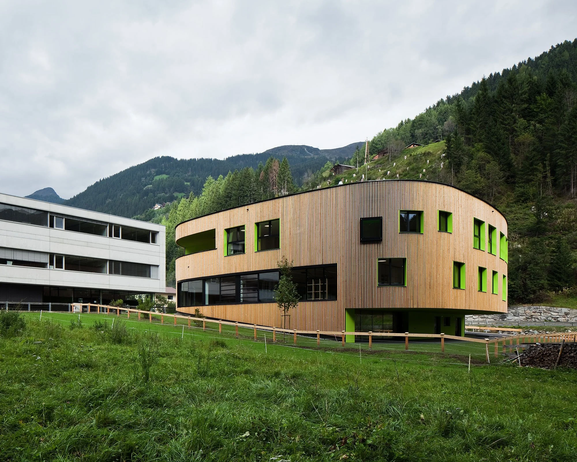Volksschule Kappl, Kappl, Stoll Wagner Architekten, Philipp Stoll, Reinhard Wagner, Christian Flatscher, Architekturfotografie, Fotografie, Architektur, Tirol