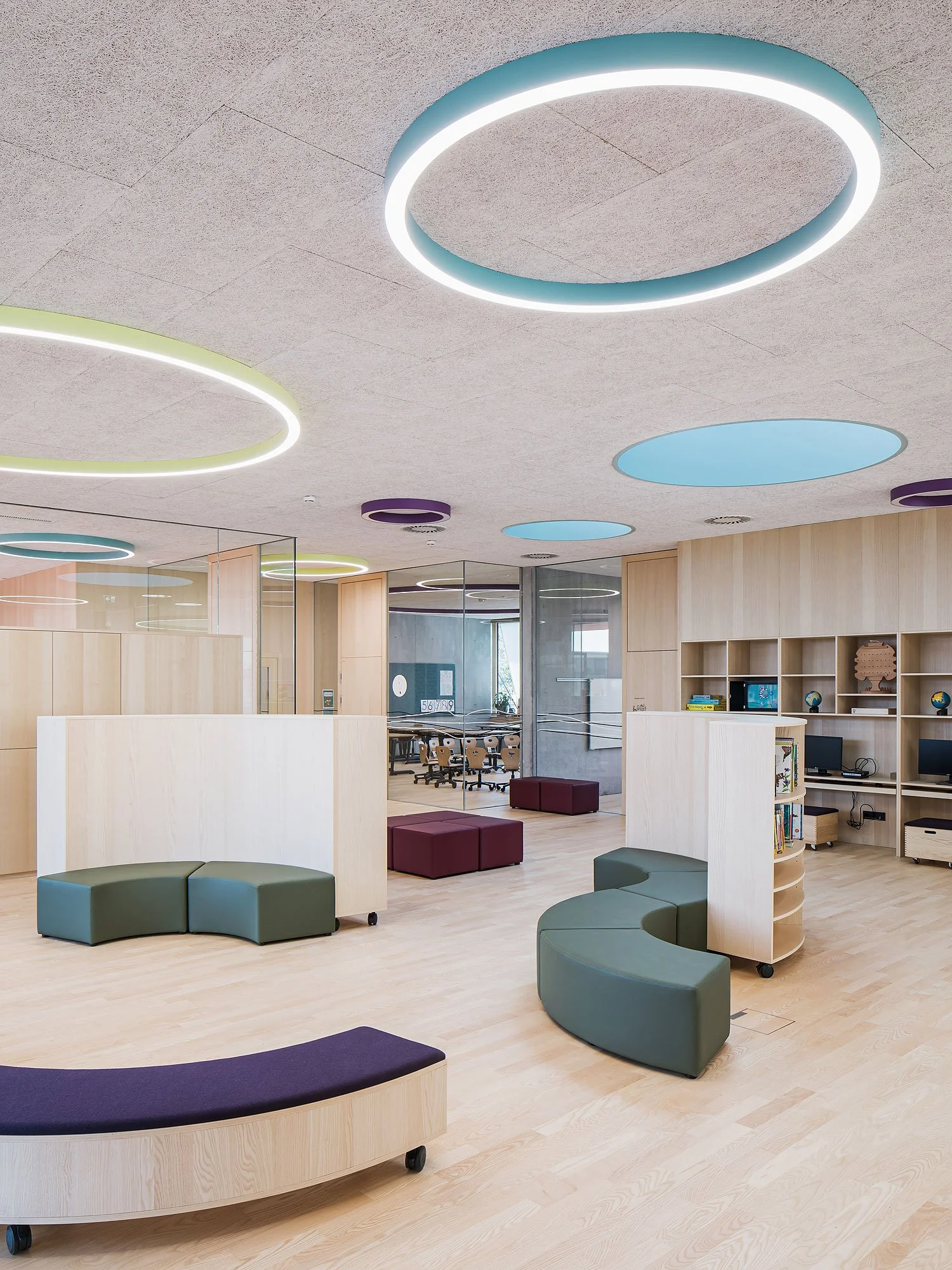 Volksschule Schwefel, Hohenems, Tabernig Zierl Architekten, Martin Tabernig, Alois Zierl, Christian Flatscher, Architekturfotografie, Fotografie, Architektur, Vorarlberg