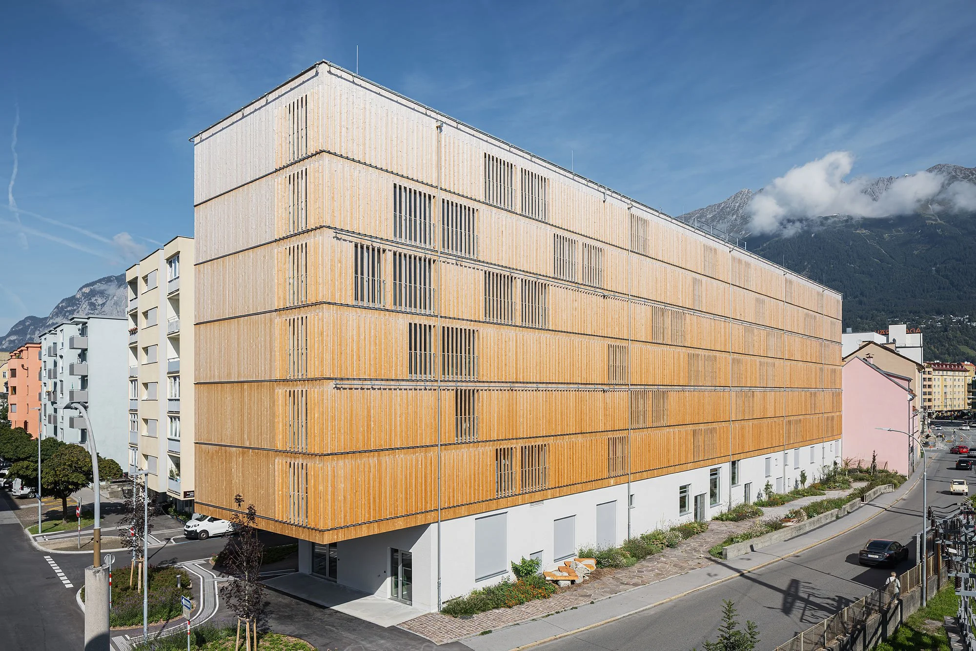 Gästehaus für Studierende, Innsbruck, Betina Hanel, Gerhard Manzl, Rubner Holzbau, Christian Flatscher, Architekturfotografie, Fotografie, Architektur, Tirol