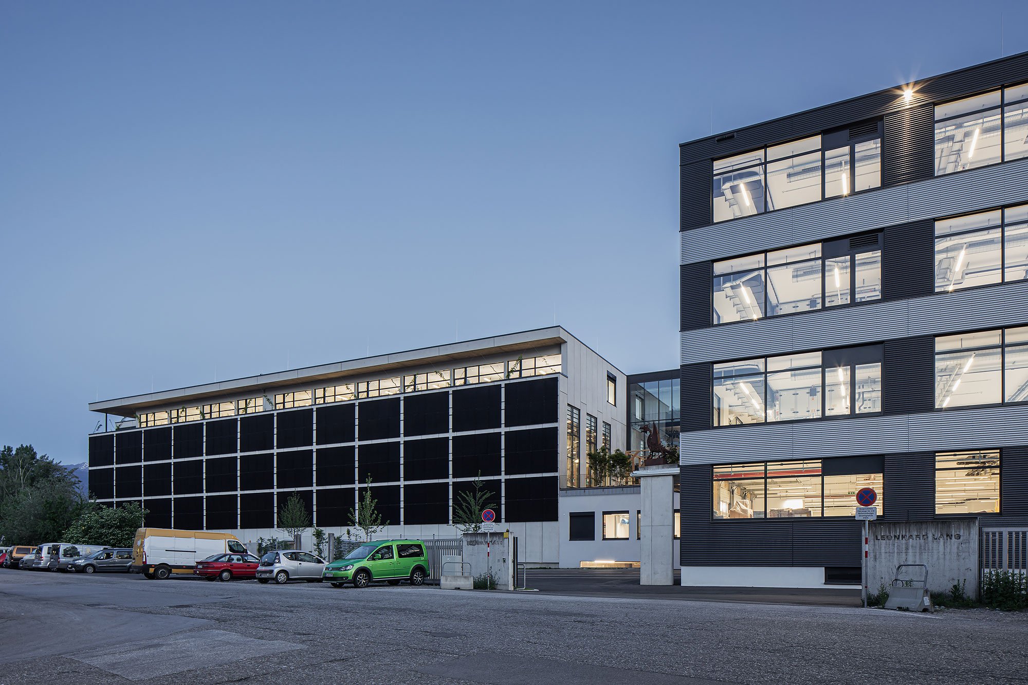 Leonhard Lang Erweiterung Werk 2.1, Innsbruck, Thomas Zöhrer, Leonhard Lang, Christian Flatscher, Architekturfotografie, Fotografie, Architektur, Tirol